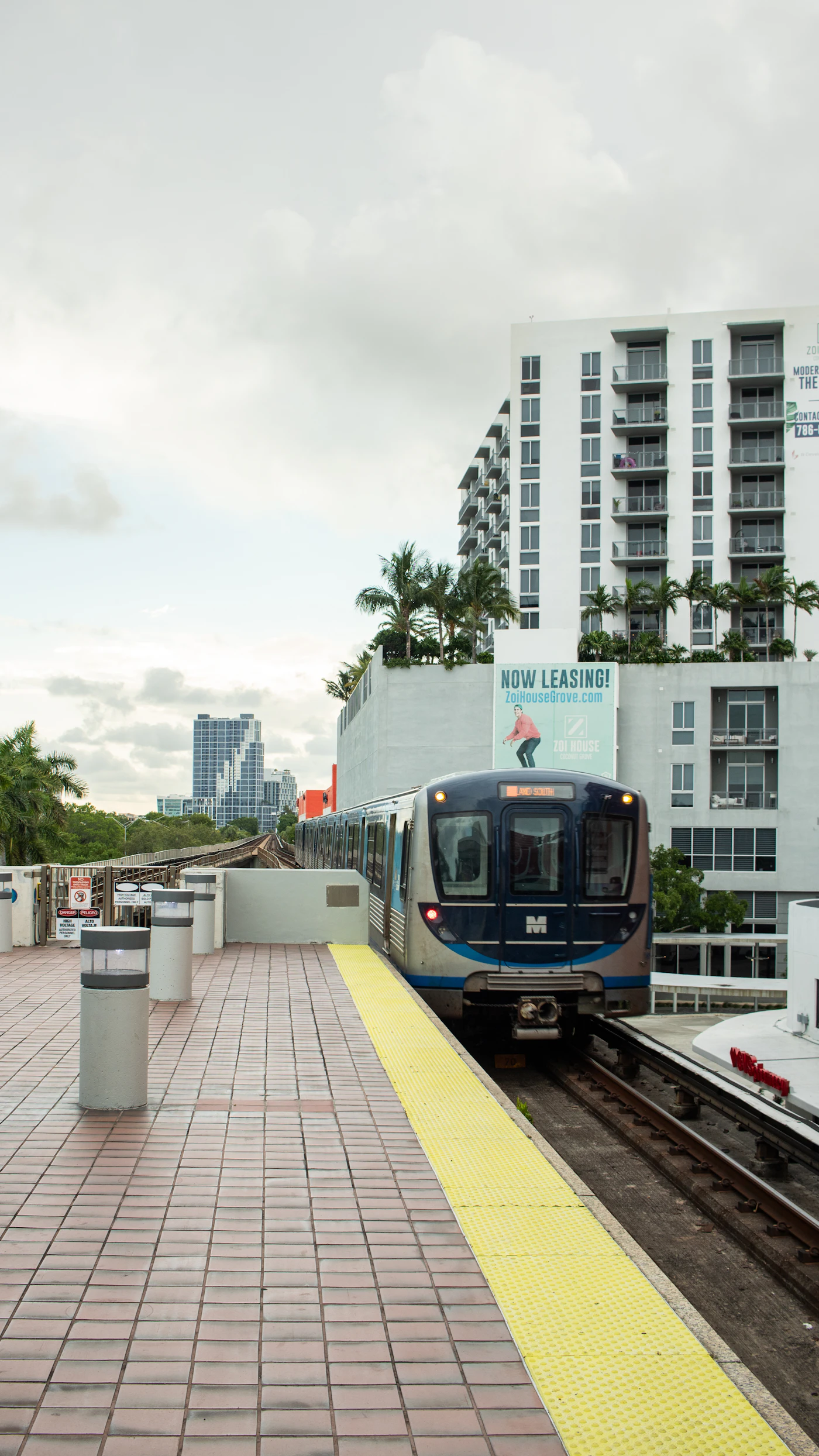 A Metrorail train at an elevated station. The Green Line’s northern terminus, Palmetto Station, is just outside Doral.