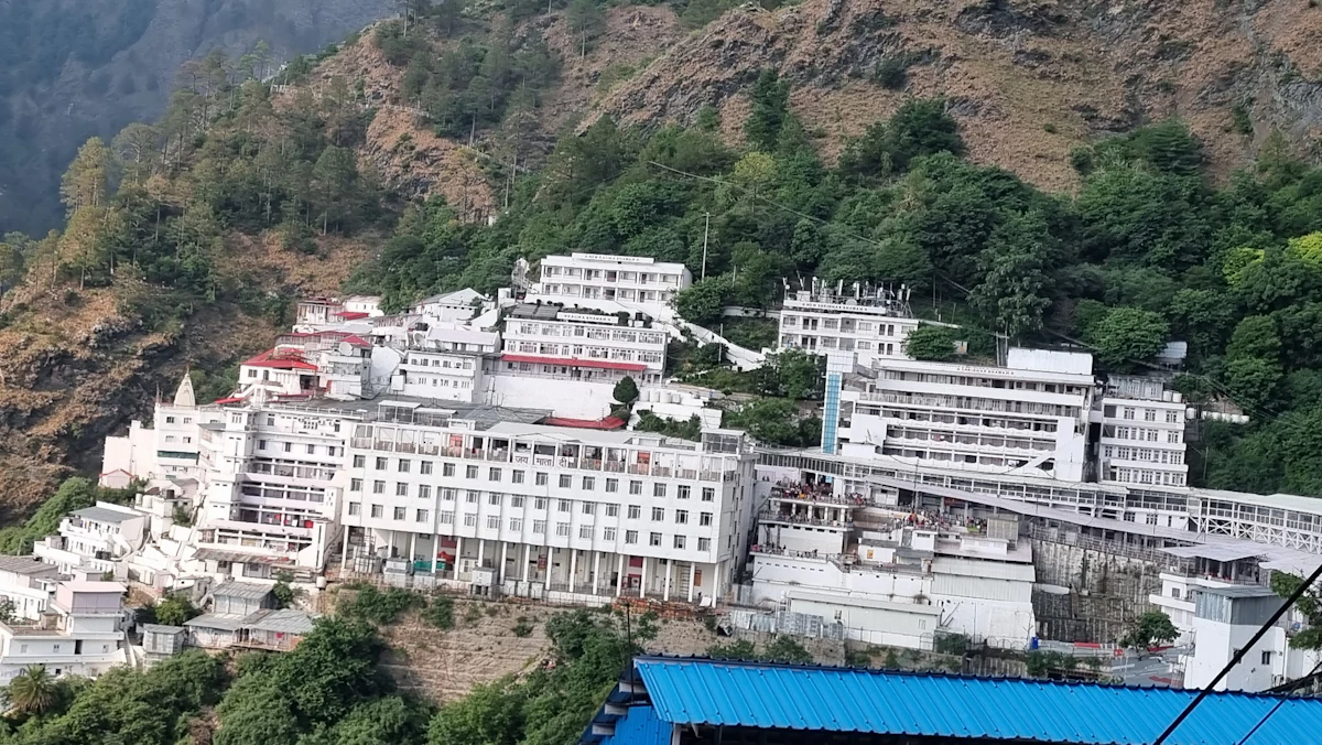 Kashmir with Katra – Vaishno Devi