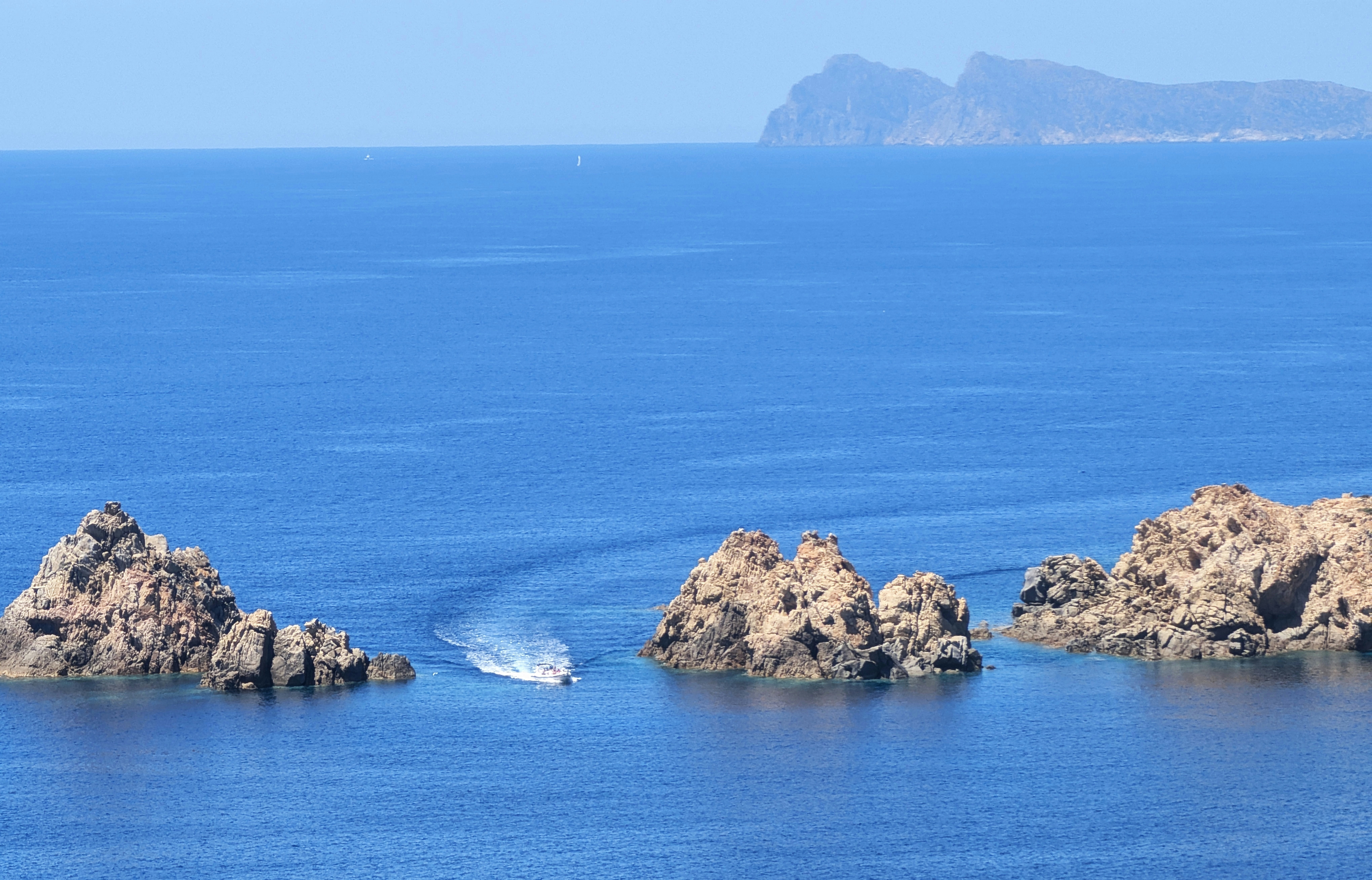 Photo by madmartigand