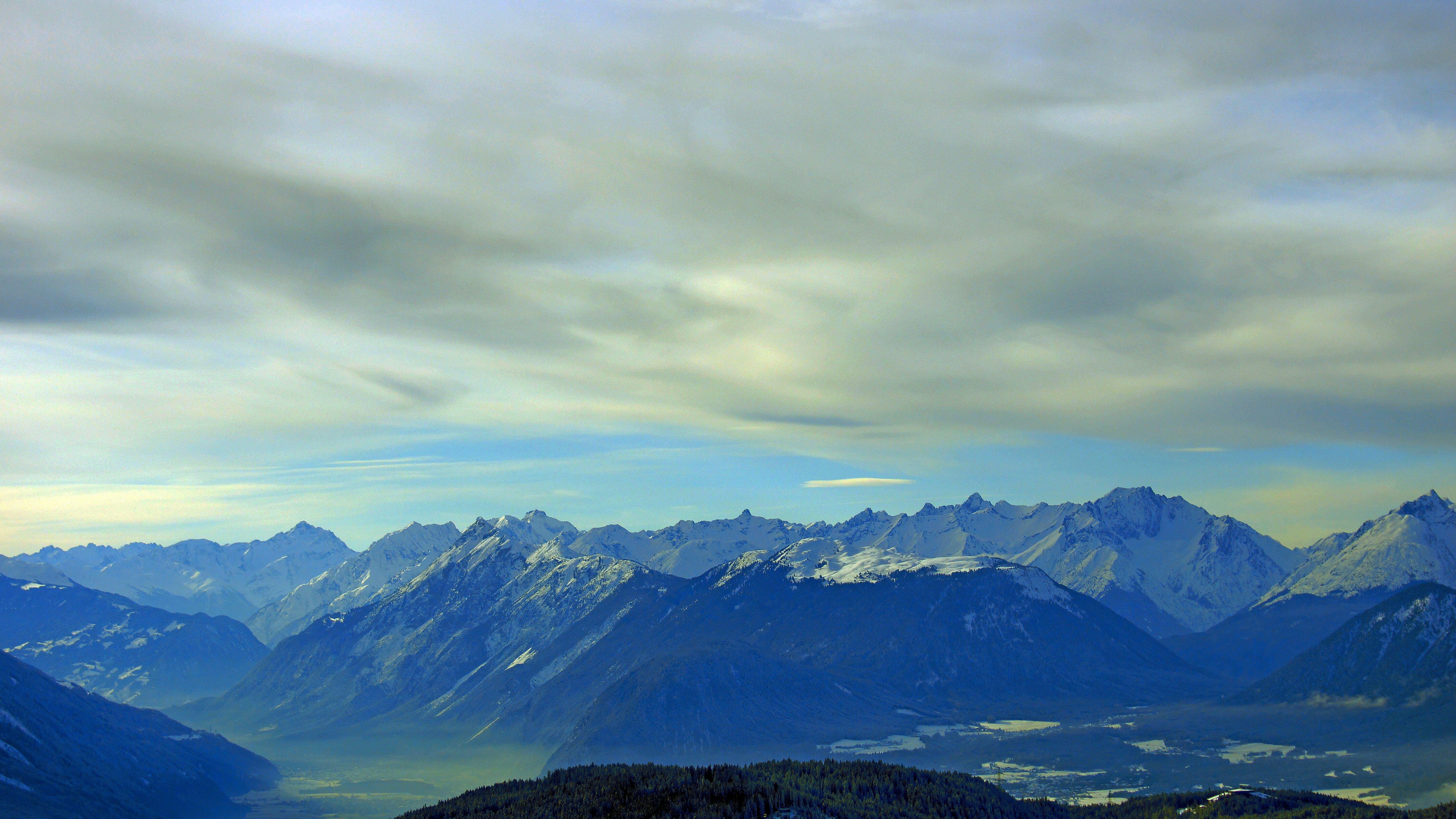 Photo by borisview