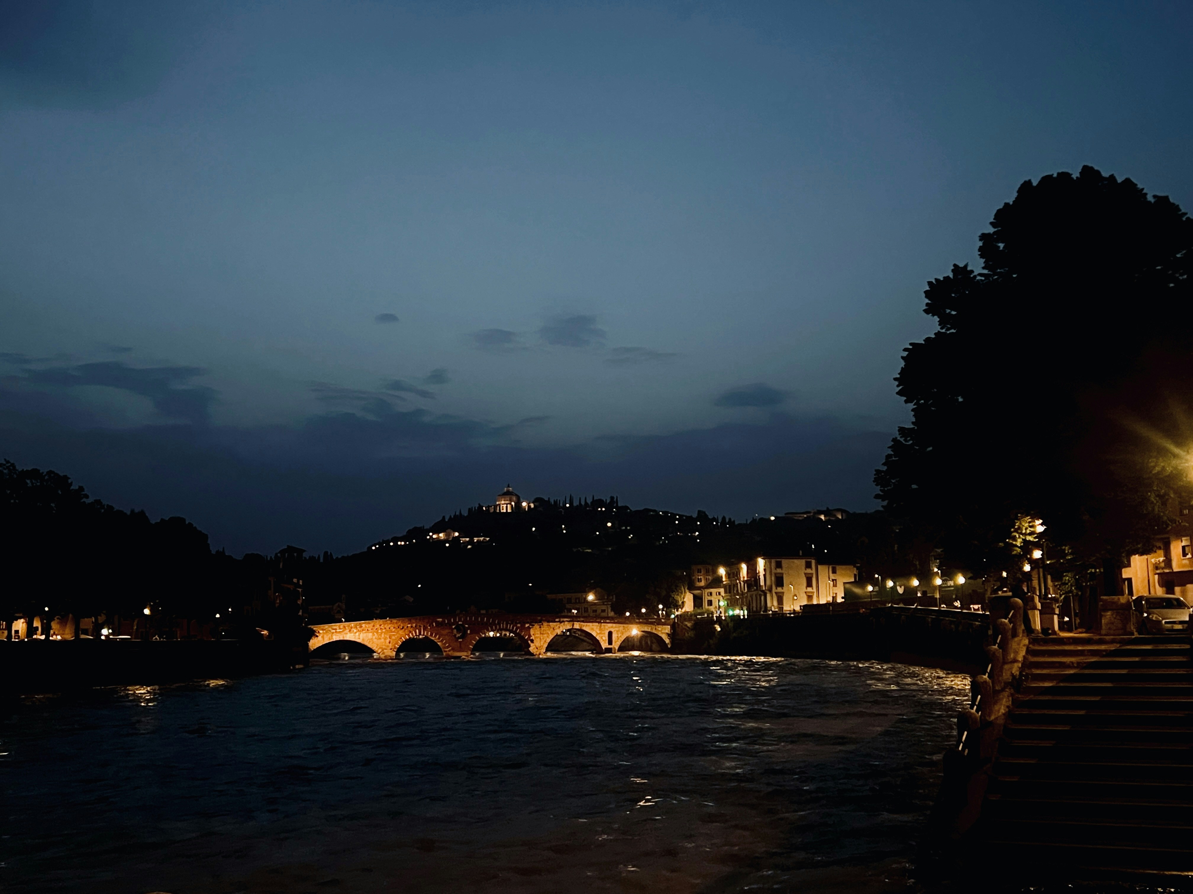 Photo by tieukhoimai