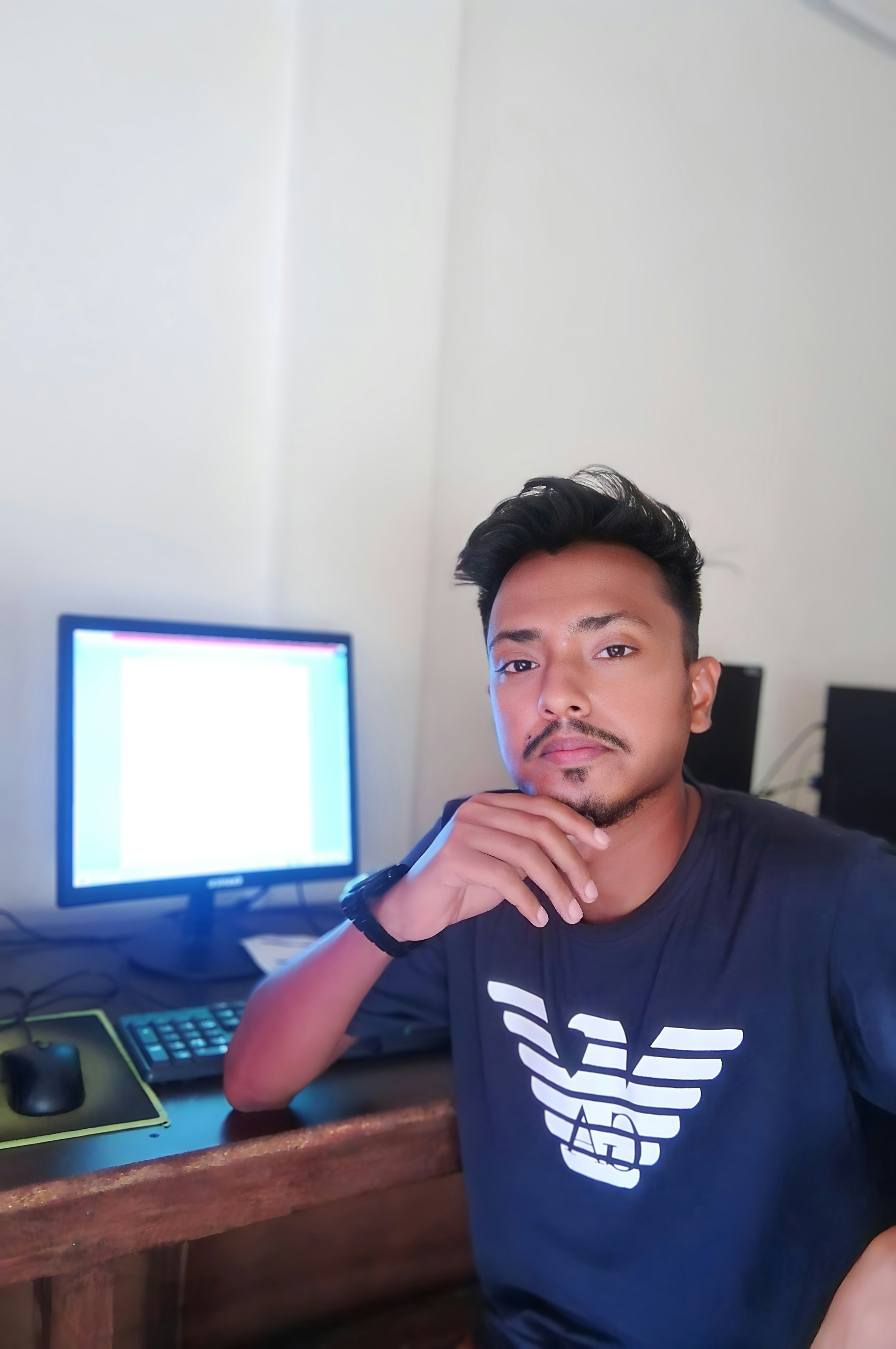 photo-1719558461938-8f6aa6118758?ixid=M3wxMjA3fDB8MXxzZWFyY2h8MTh8fGJlc3QlMjBtYXRocyUyMHR1dG9yJTIwb24lMjB5b3V0dWJlfGVufDB8fHx8MTc1MTI0MjgyNHww\u0026ixlib=rb-4.1.0