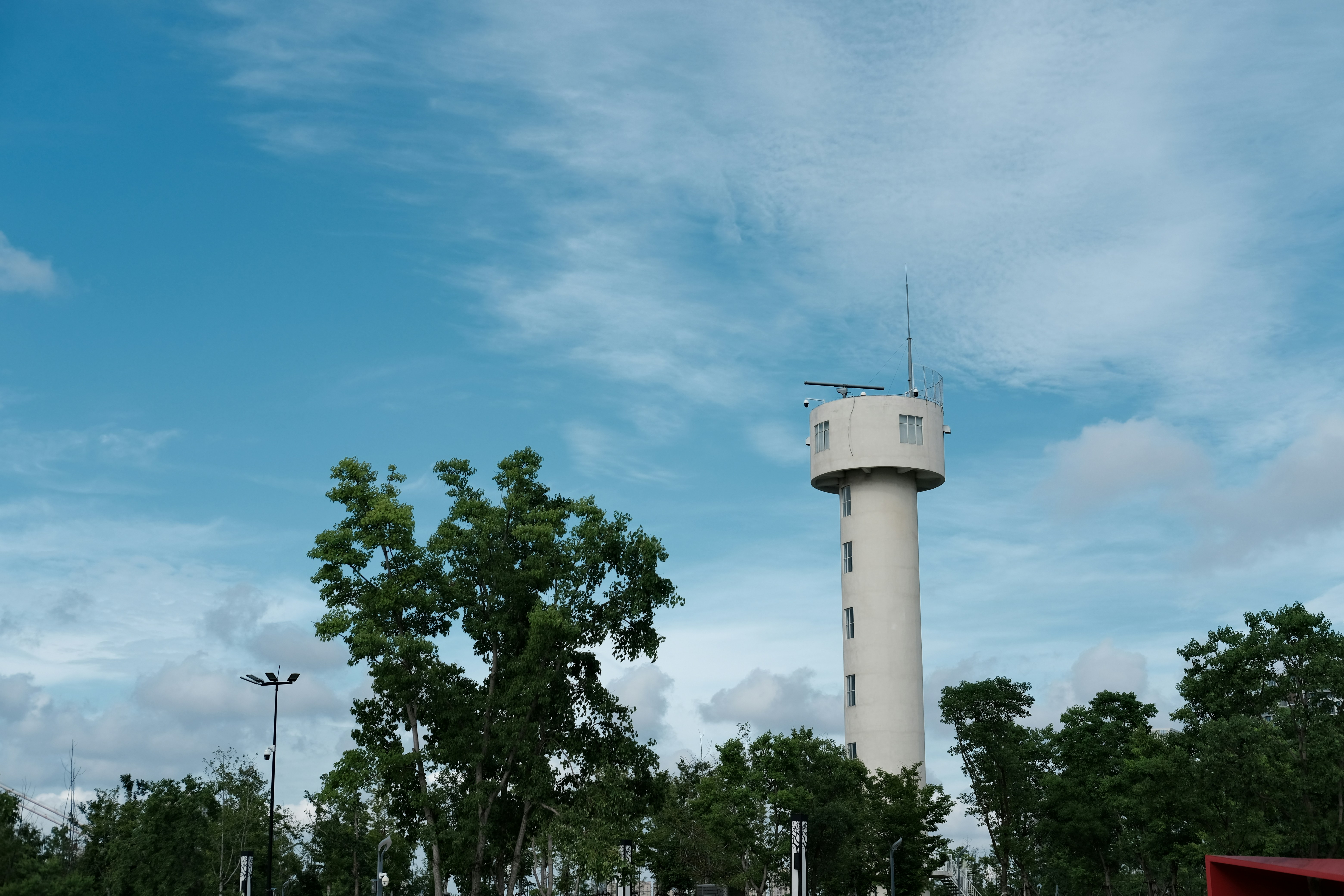 Photo by xiazhiweizhi