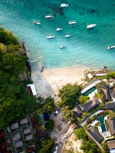 nusa lembongan luxury resort by giligate