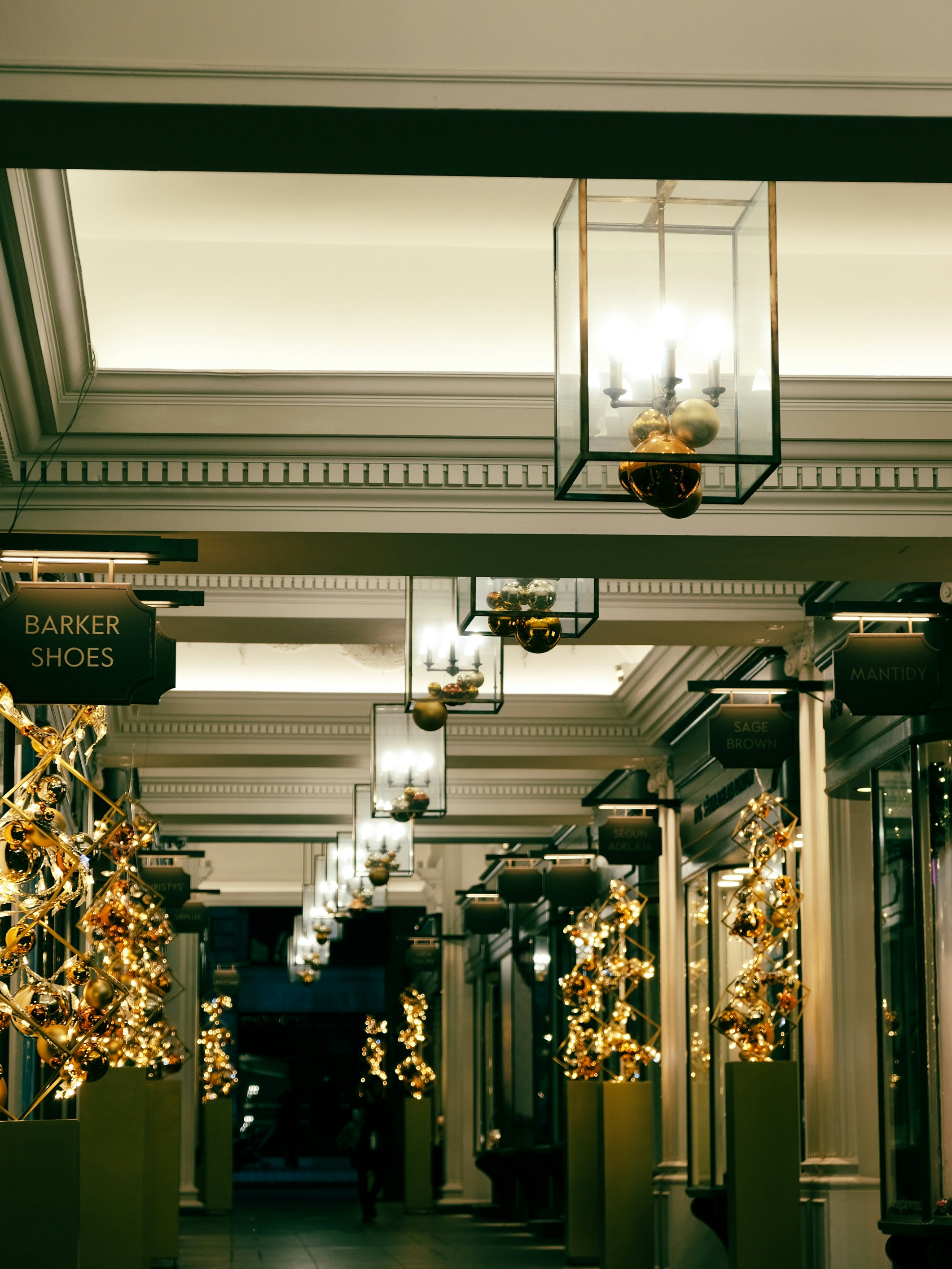 Urban Spotlight Arcade photo 2