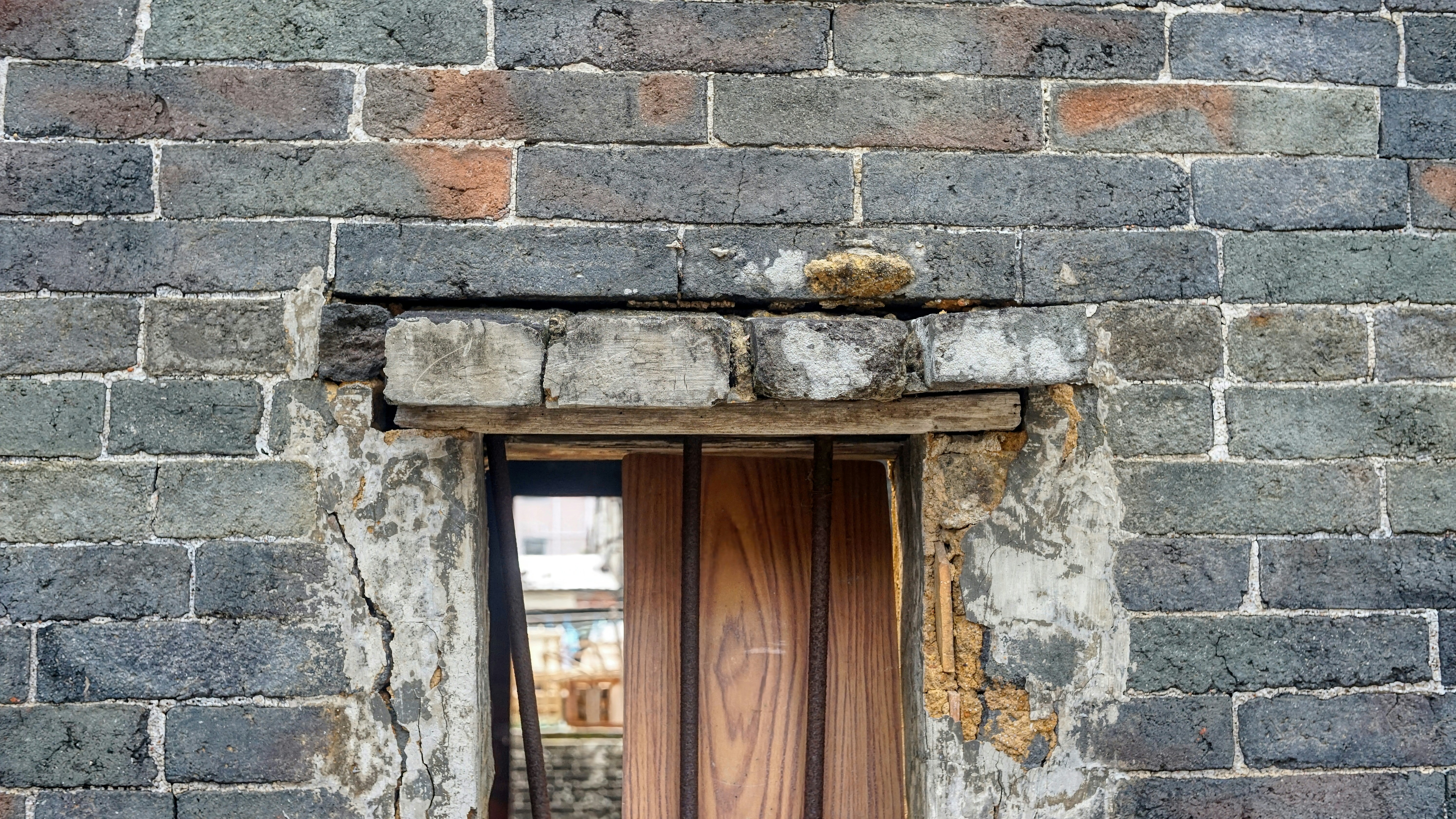 Photo by thomaskinto