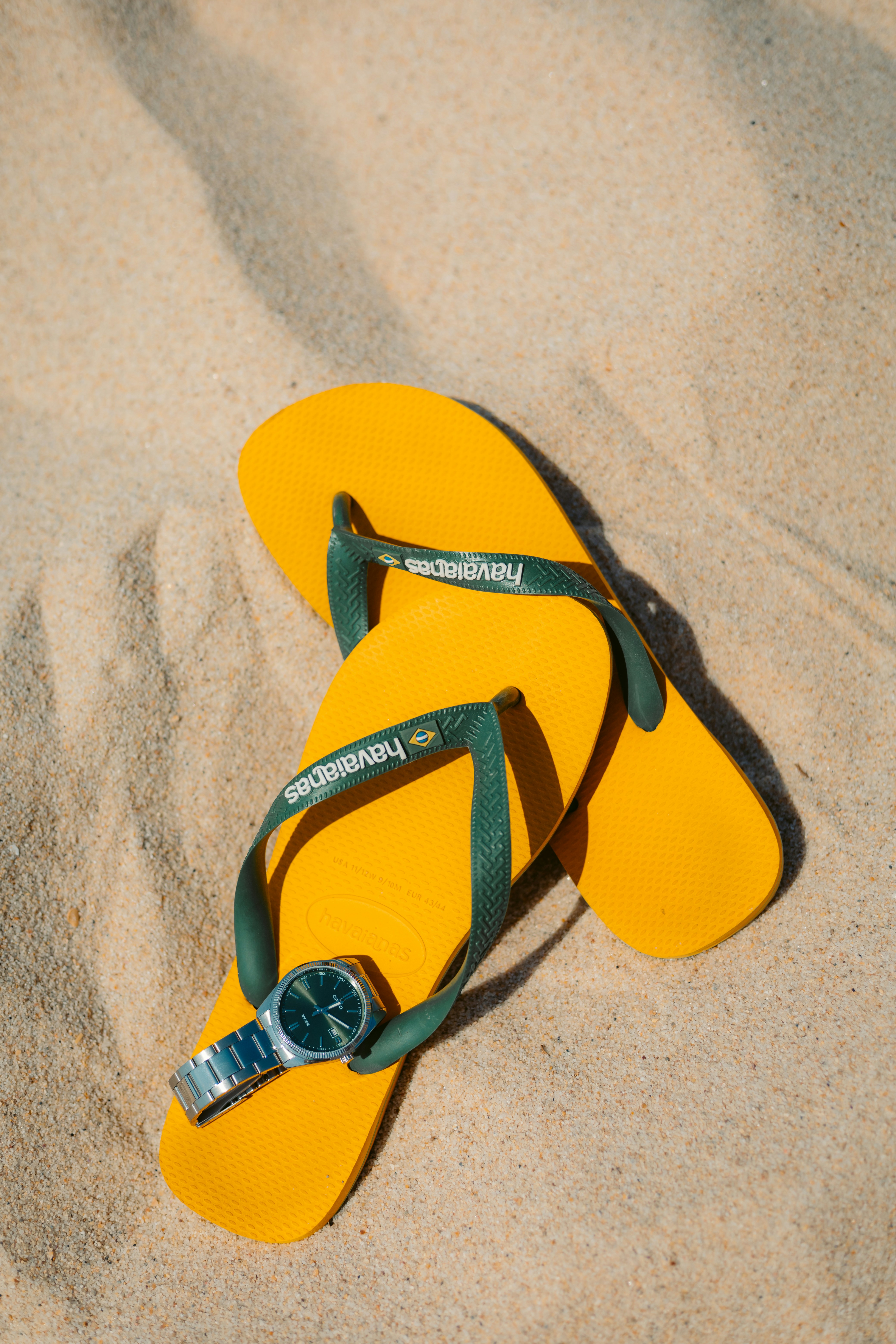 Alpargatas enfrenta queda nas ações e perde valor de mercado após boicote à Havaianas