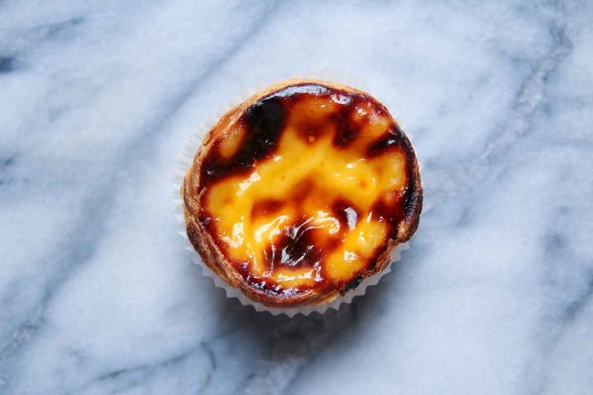 Hot cakes and custard image