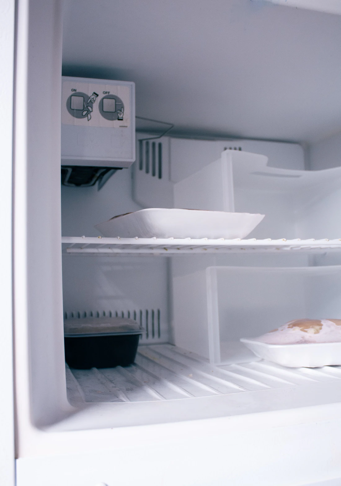 Freezer moderno para conservação de alimentos