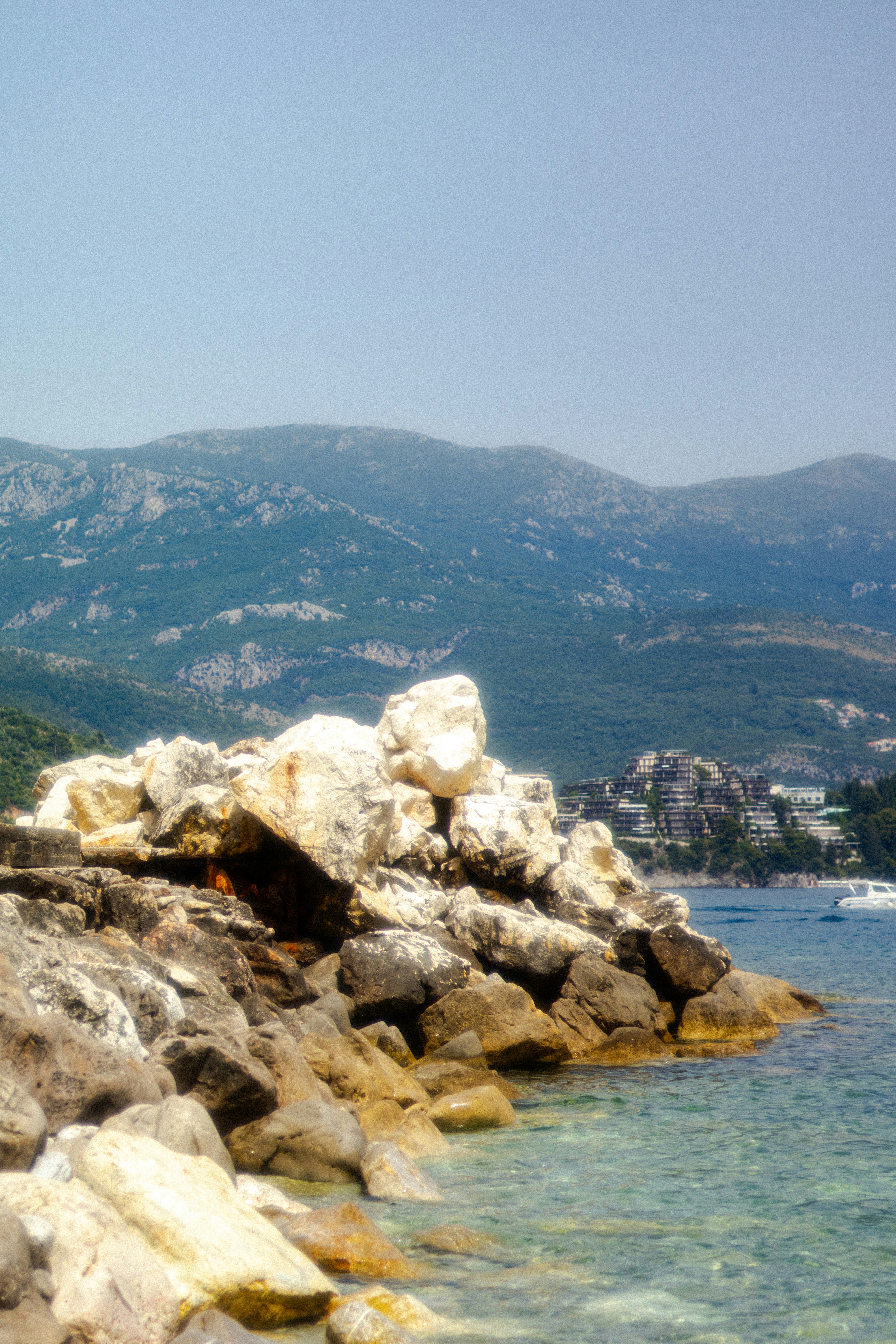 Photo by anyutakejbalo