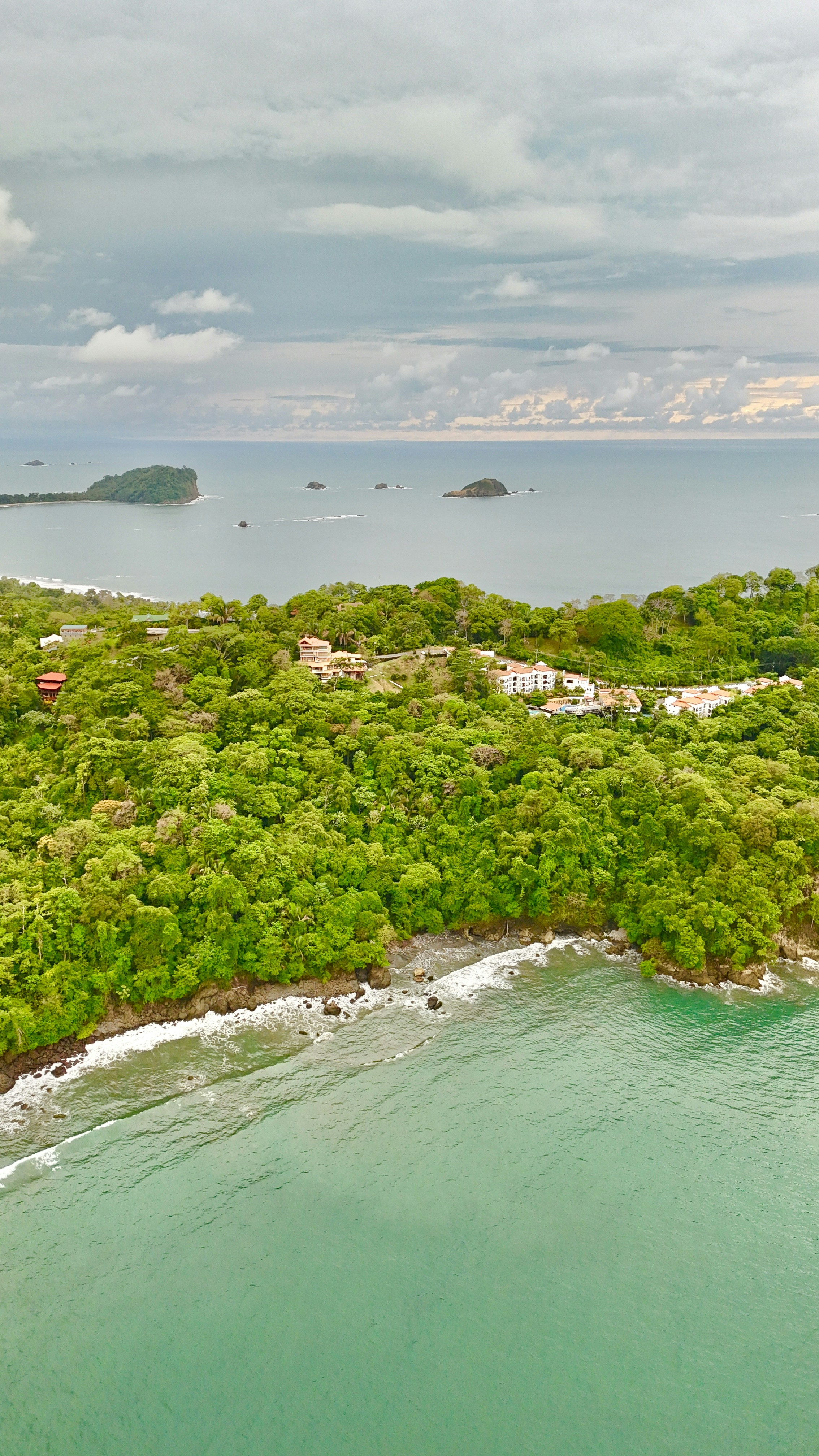 Surfing the Central Pacific: From Espadilla Norte to Dominical
