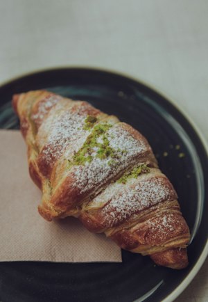 Pistachio Croissant