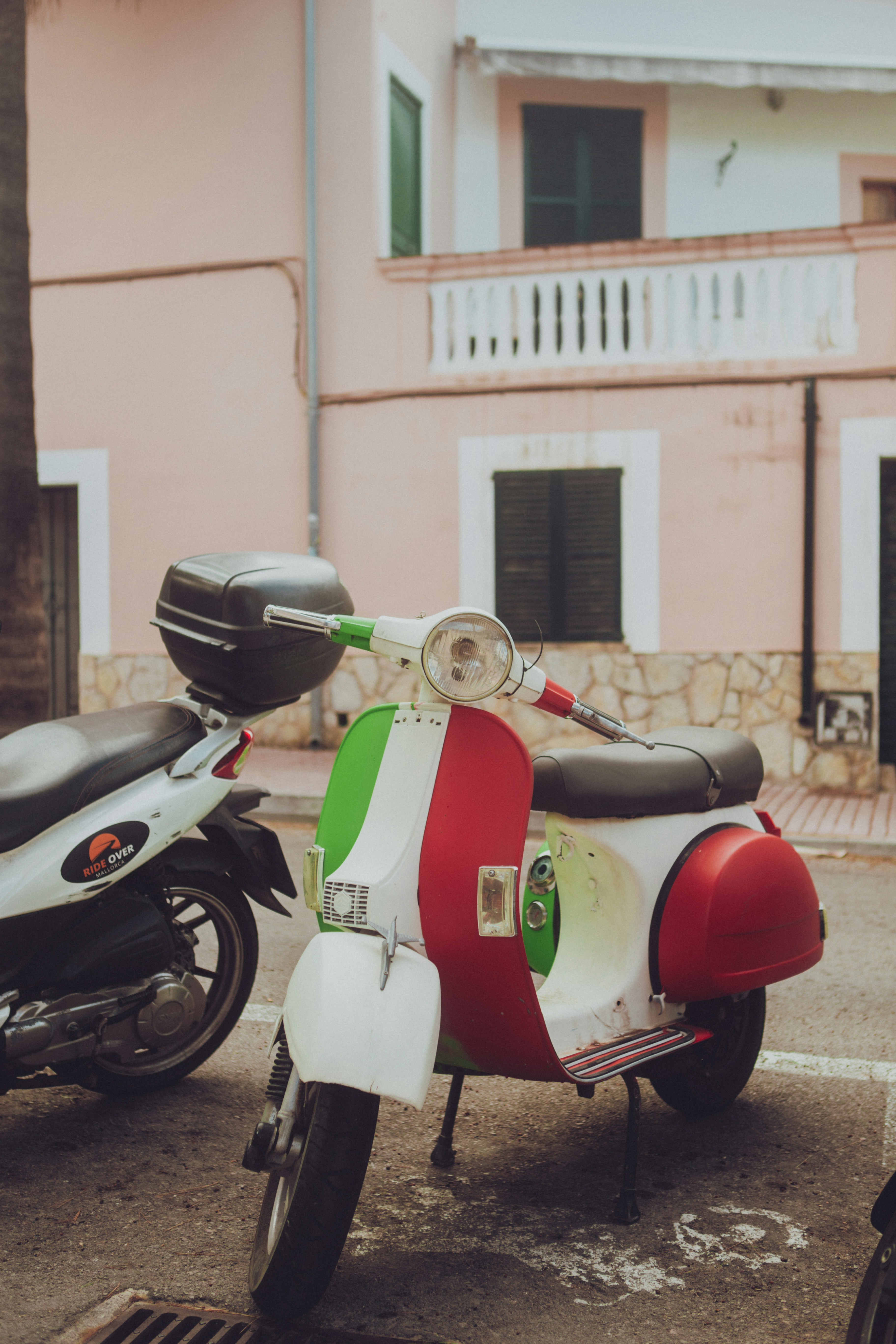 Photo by raymondpetrik