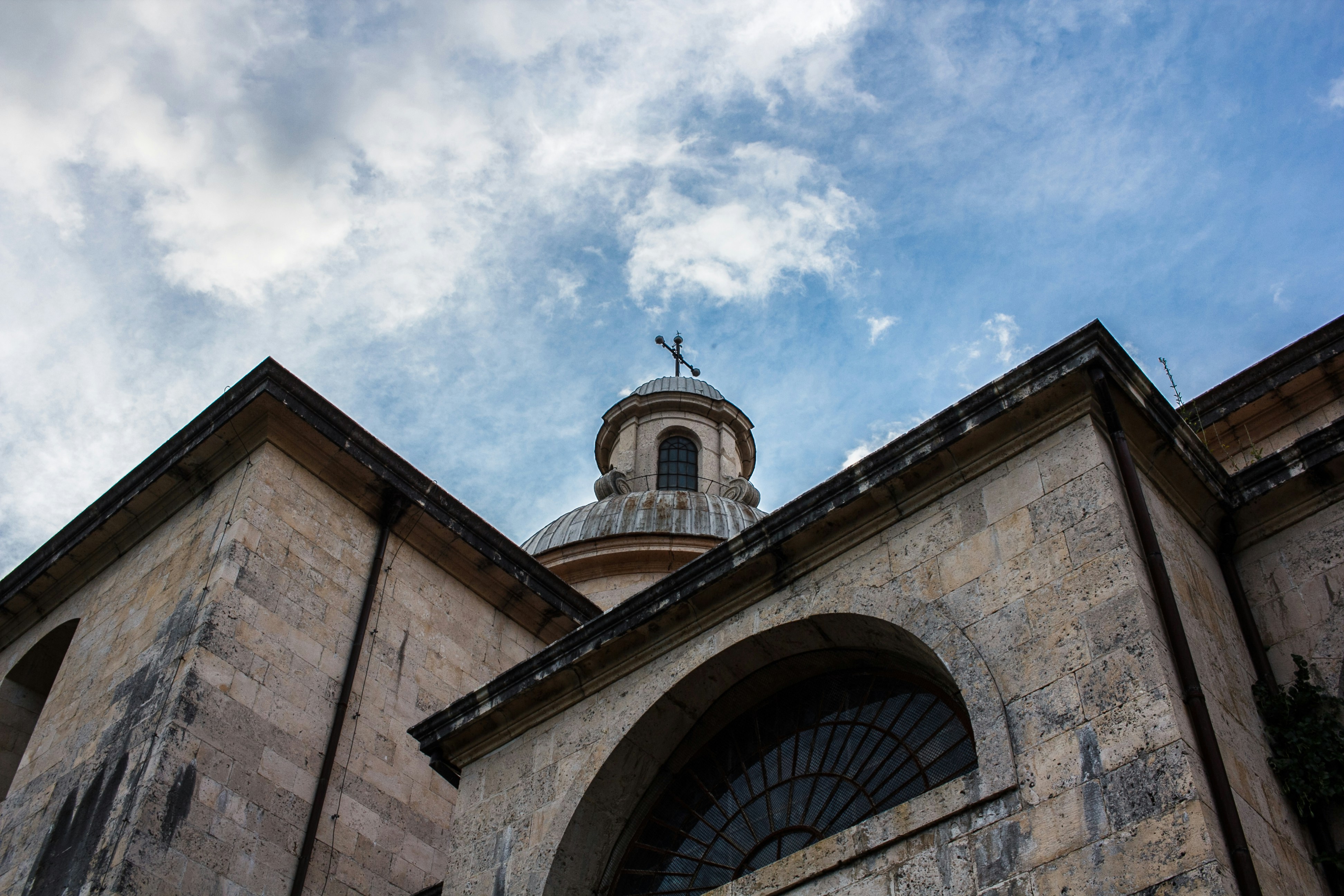 Photo by romanvolkov