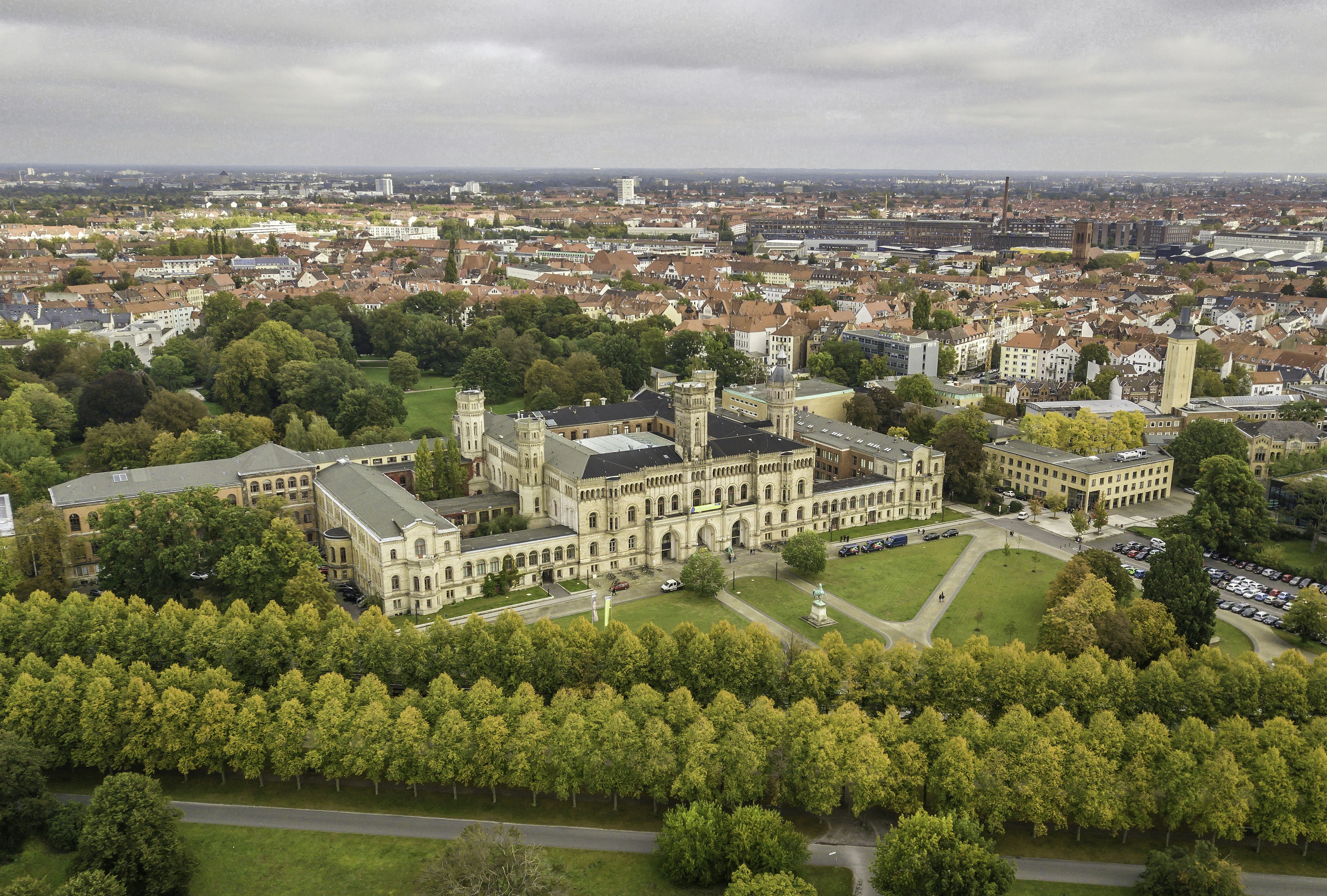 Leibniz University Hannover