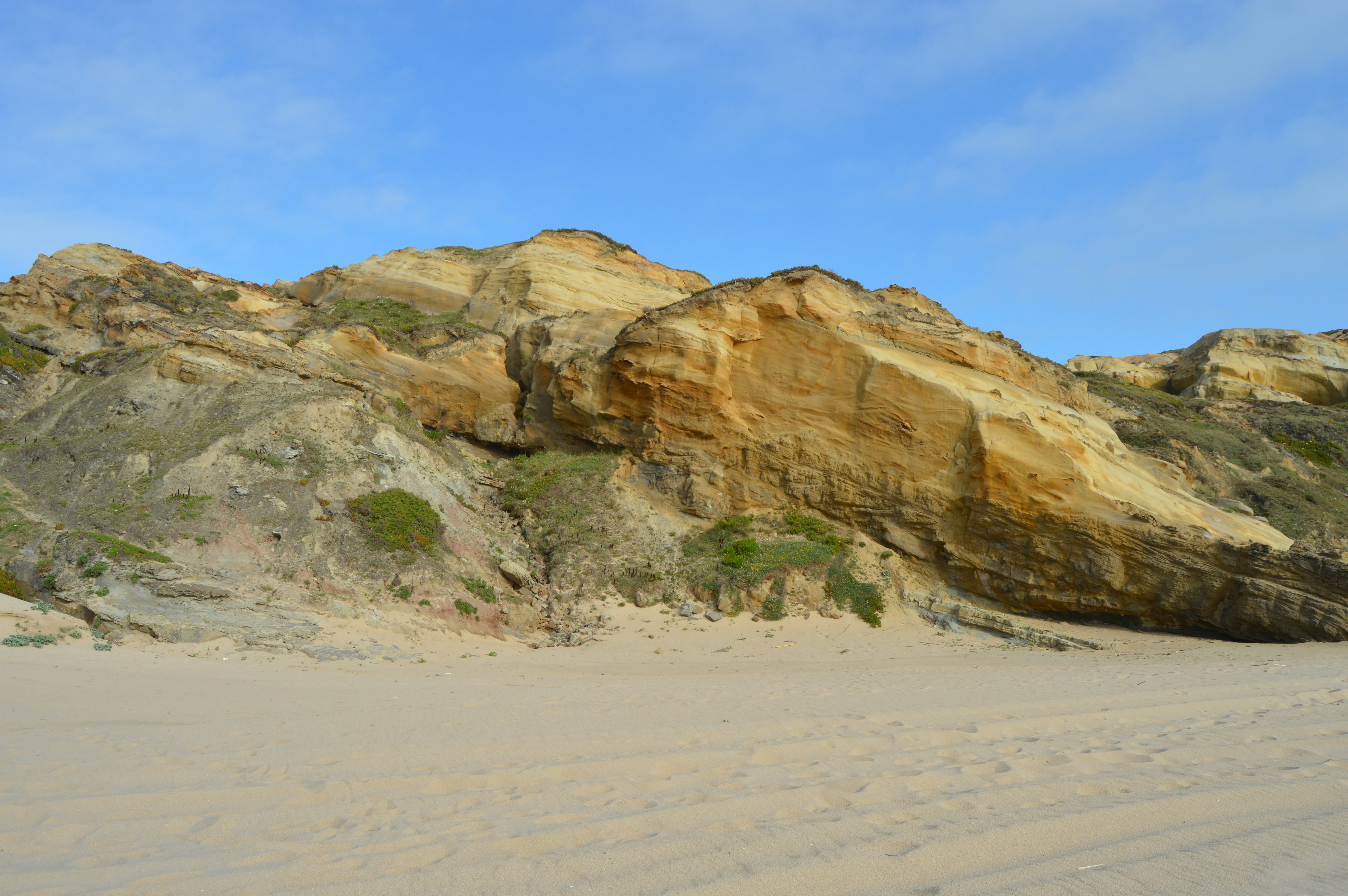 How Sedimentary Layers Tell Time Stories (image credits: unsplash)