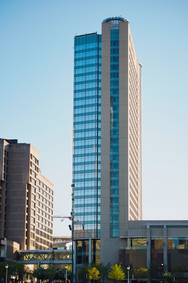 A very tall building with a lot of windows