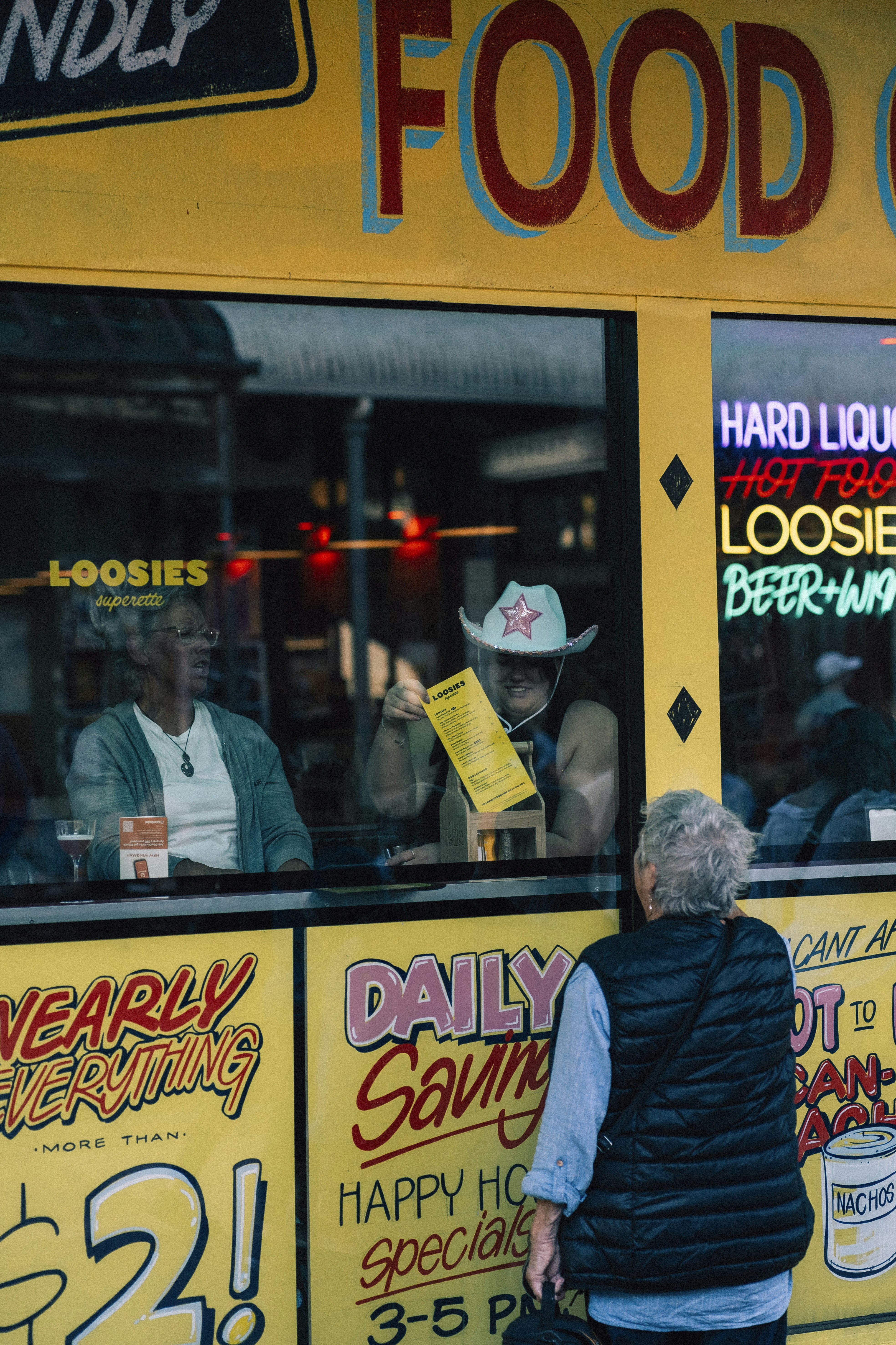 옷, 입는 과학: 패션과 소재 디자인의 짜릿한 만남!