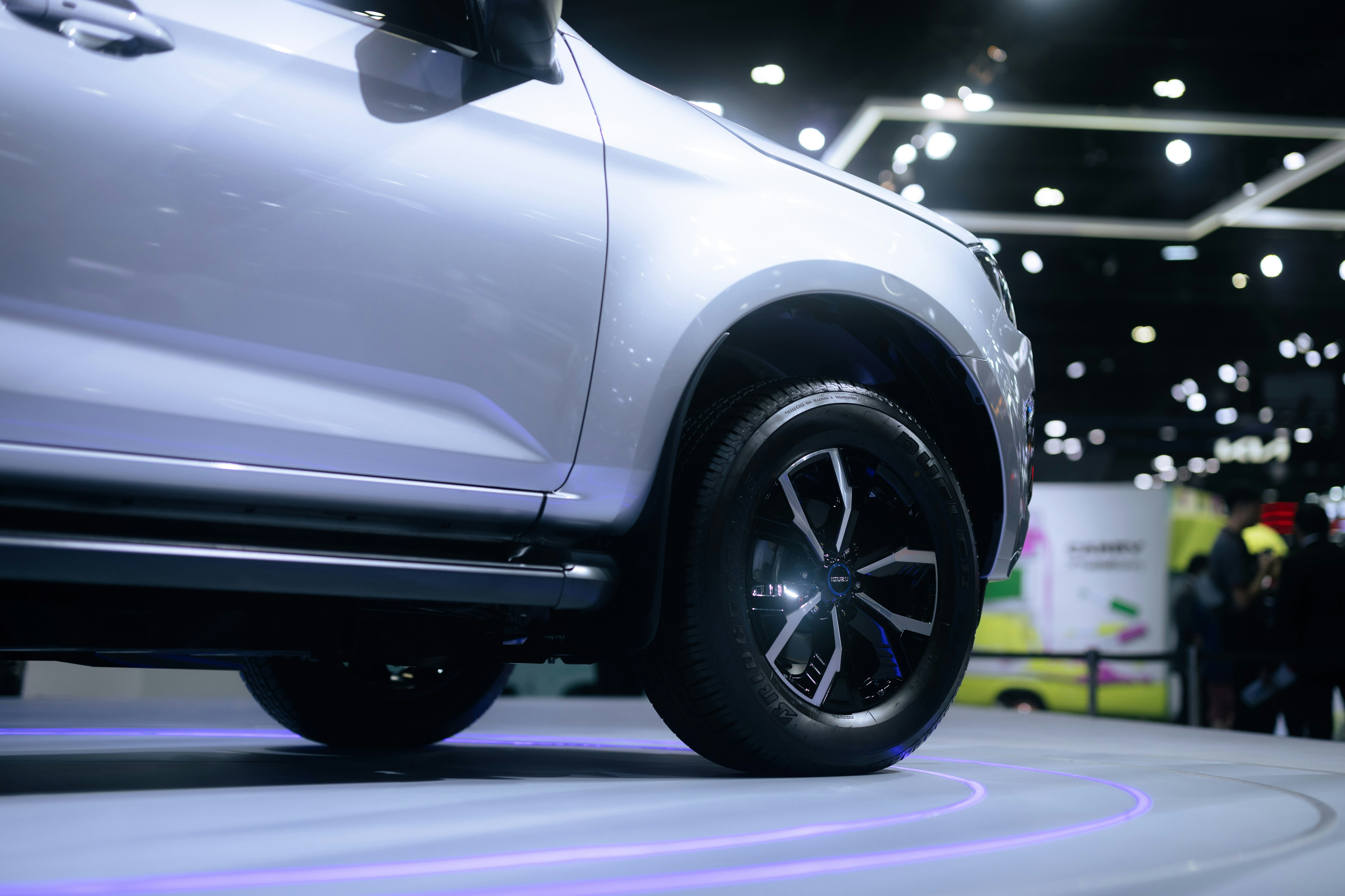 How do I find a good car review for my next purchase?