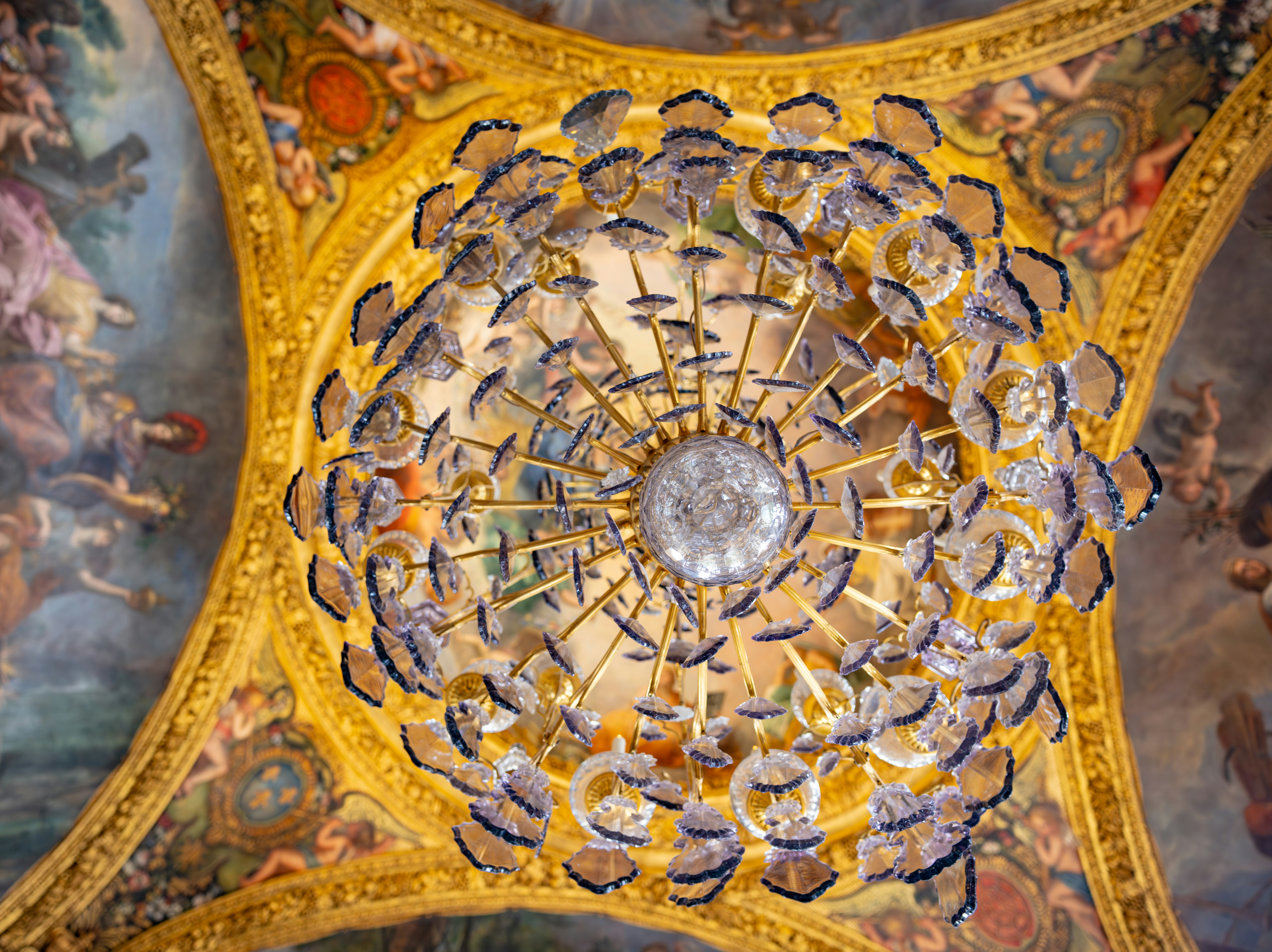 Photo by solenfeyissa