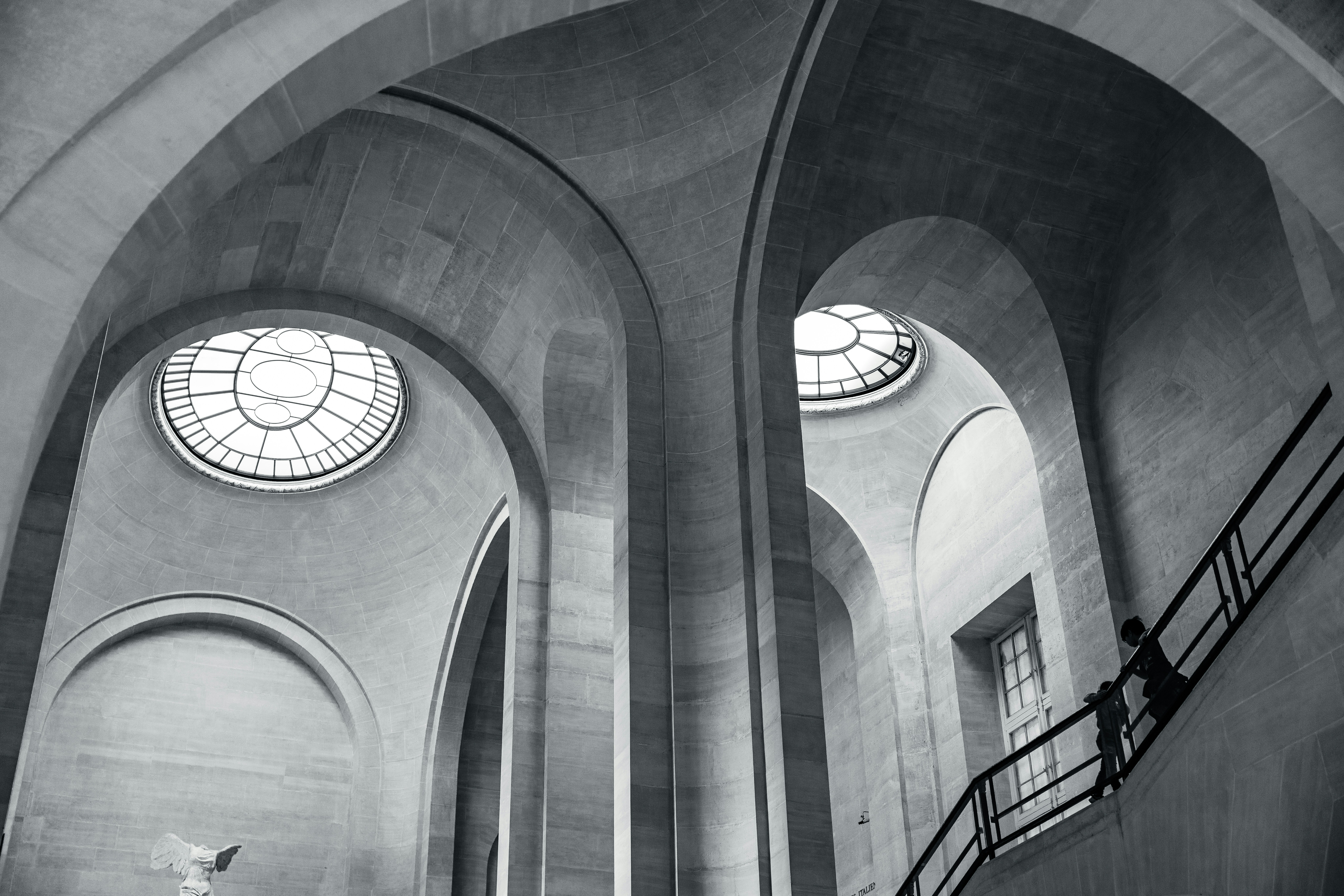 Photo by solenfeyissa