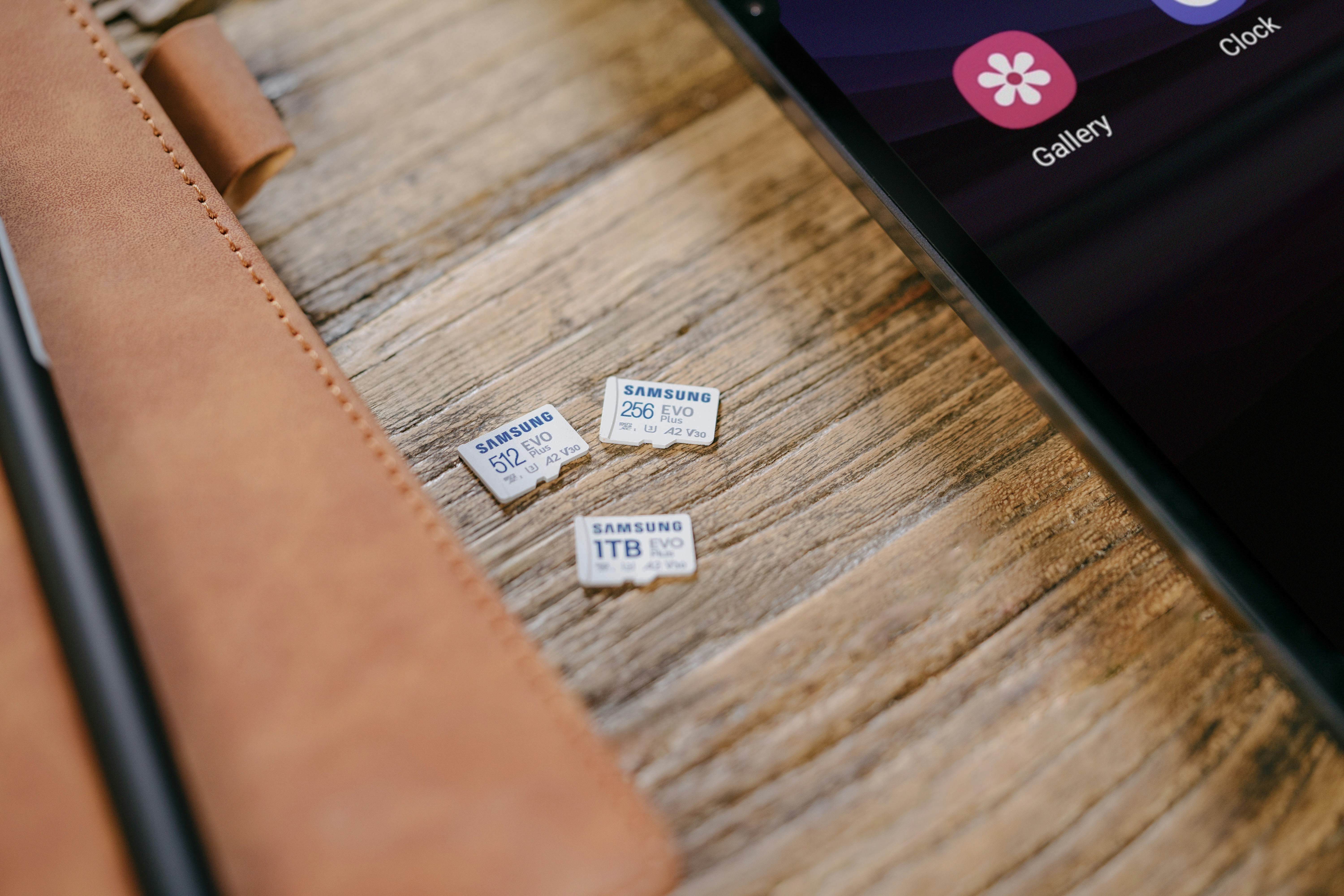 Phone storage image used to explain missing files and SD card backup checks