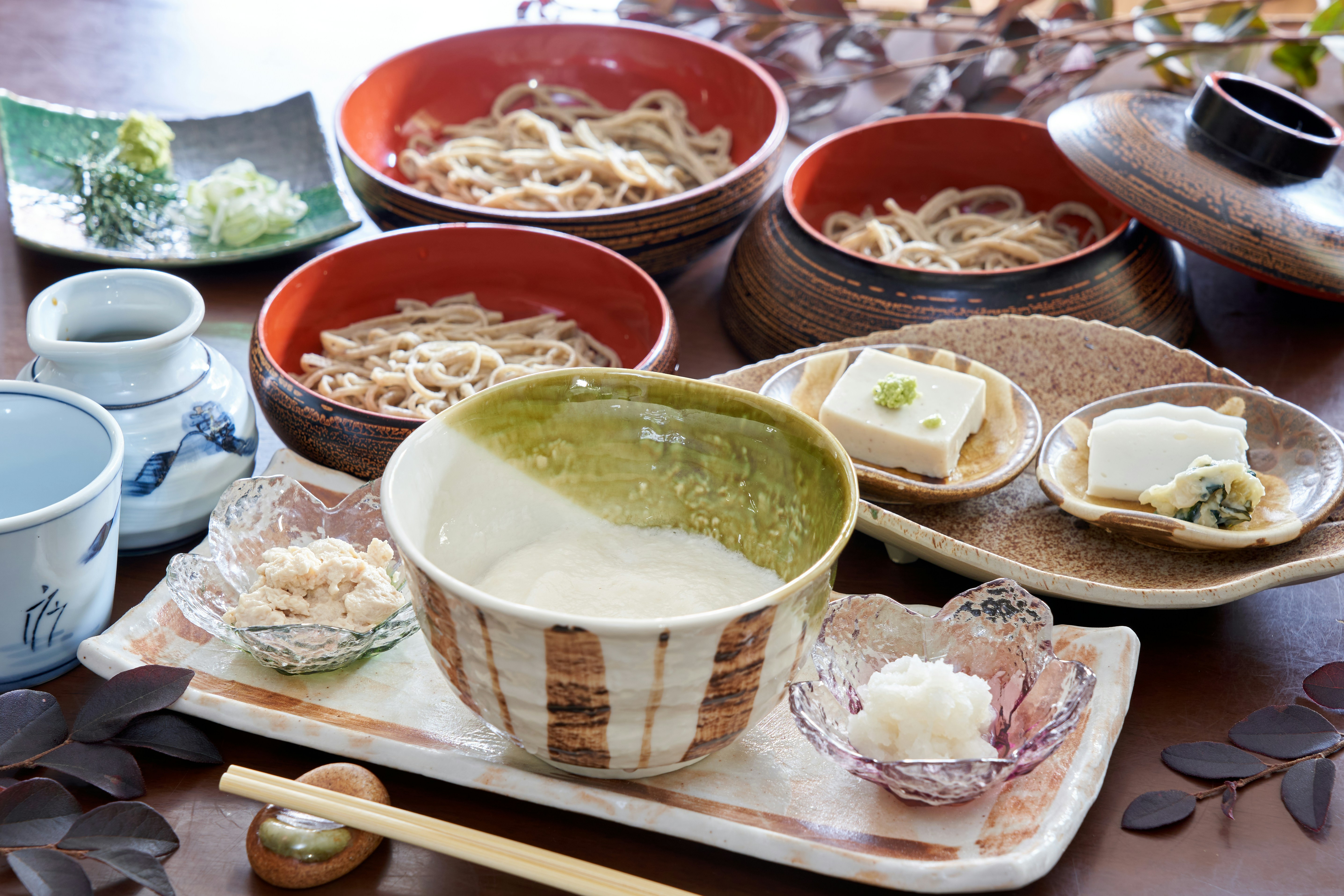 Multiple udon dishes