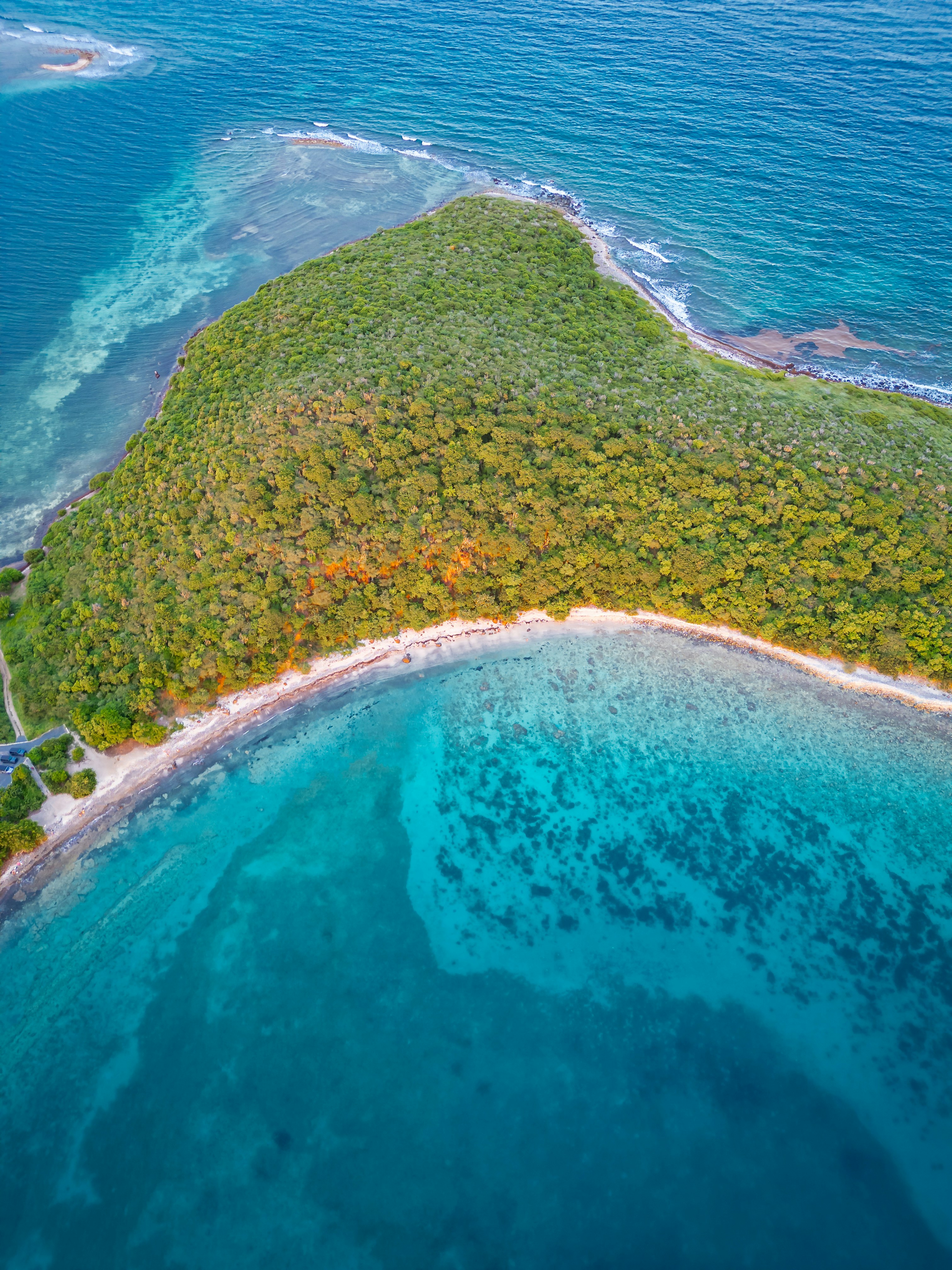 Photo by pedrocambron