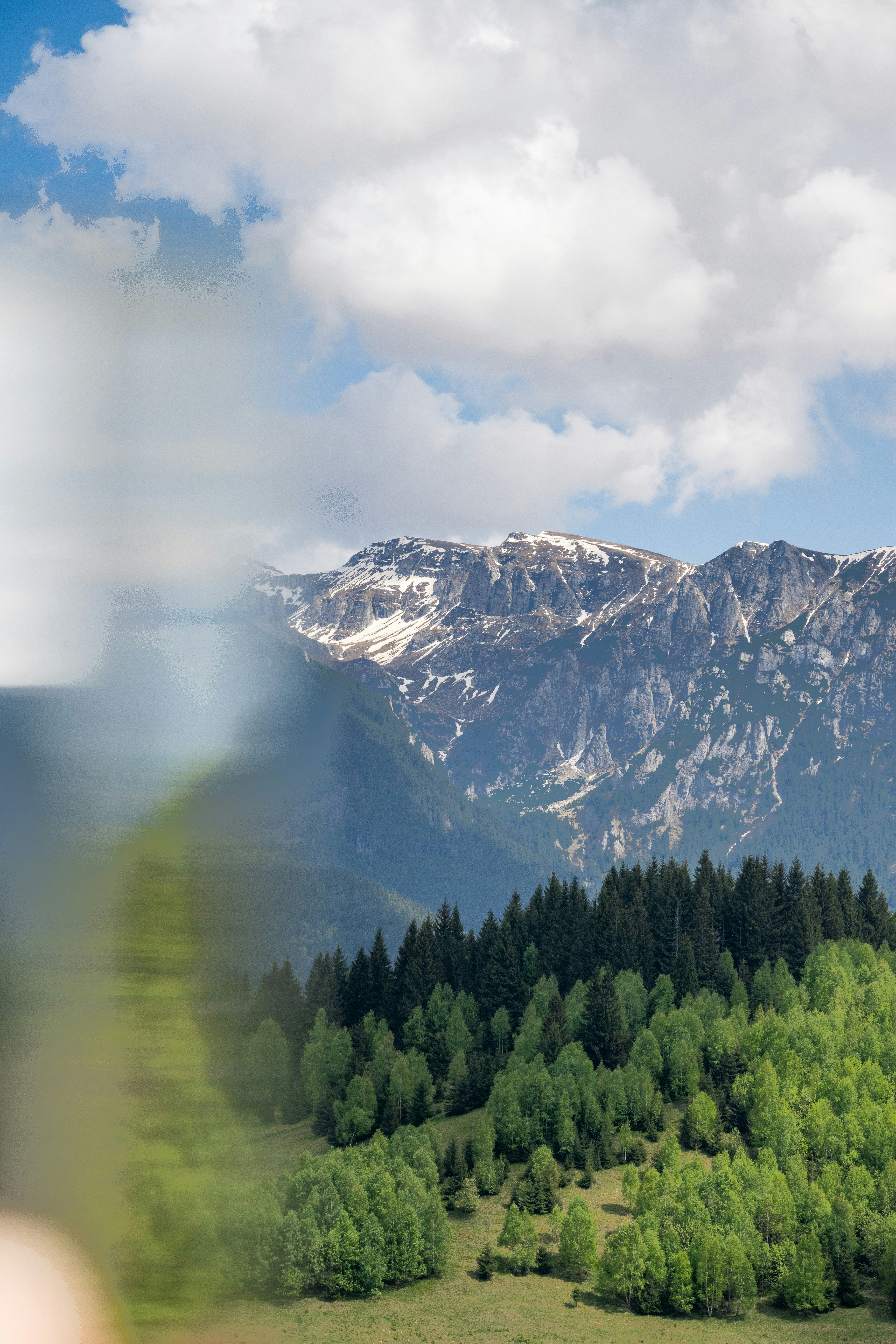 A blurry photo of a mountain range