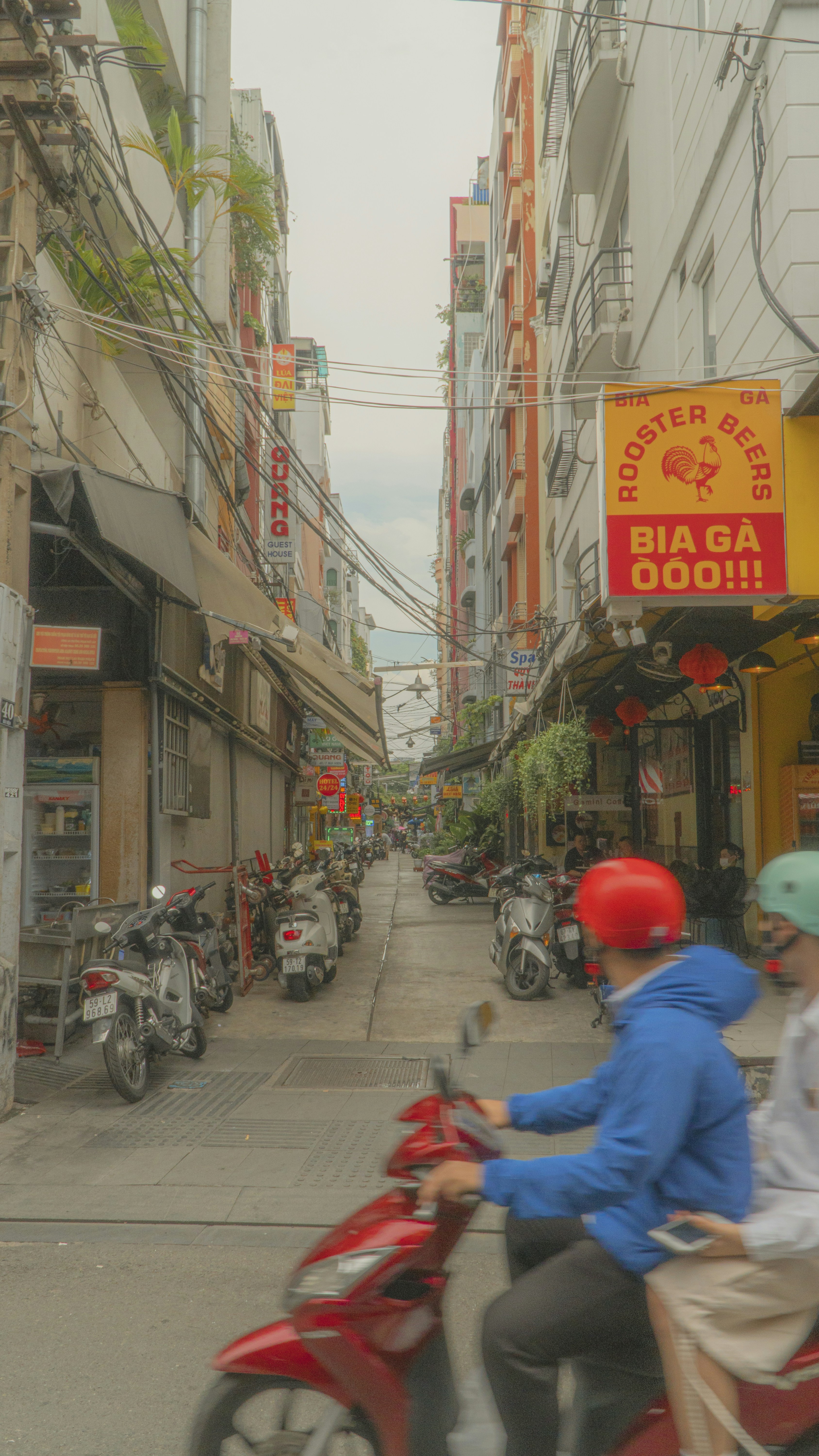 Cam Chau: Authentic Vietnamese Neighborhood Life