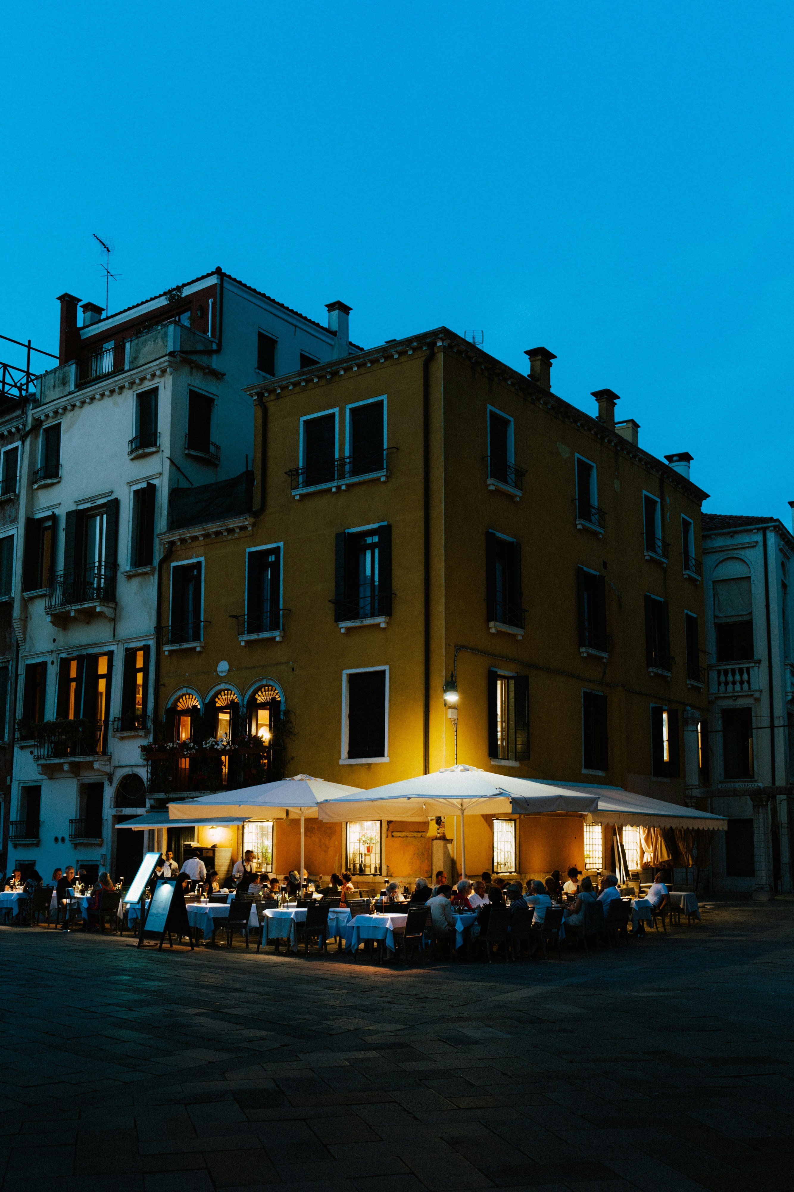 Strings Italian Cafe Menu