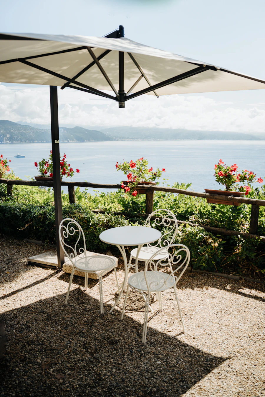 Honeymoons & Romance