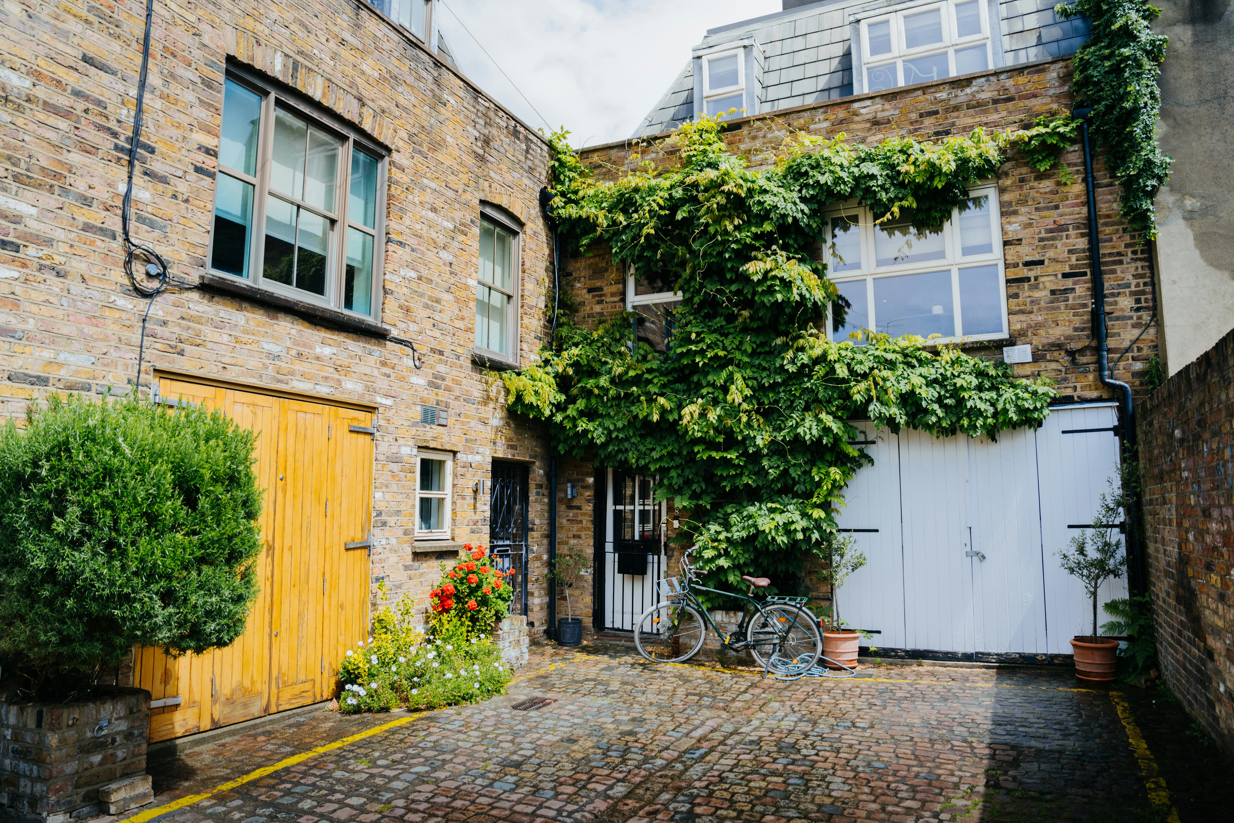 Photo by lifeof_peter_