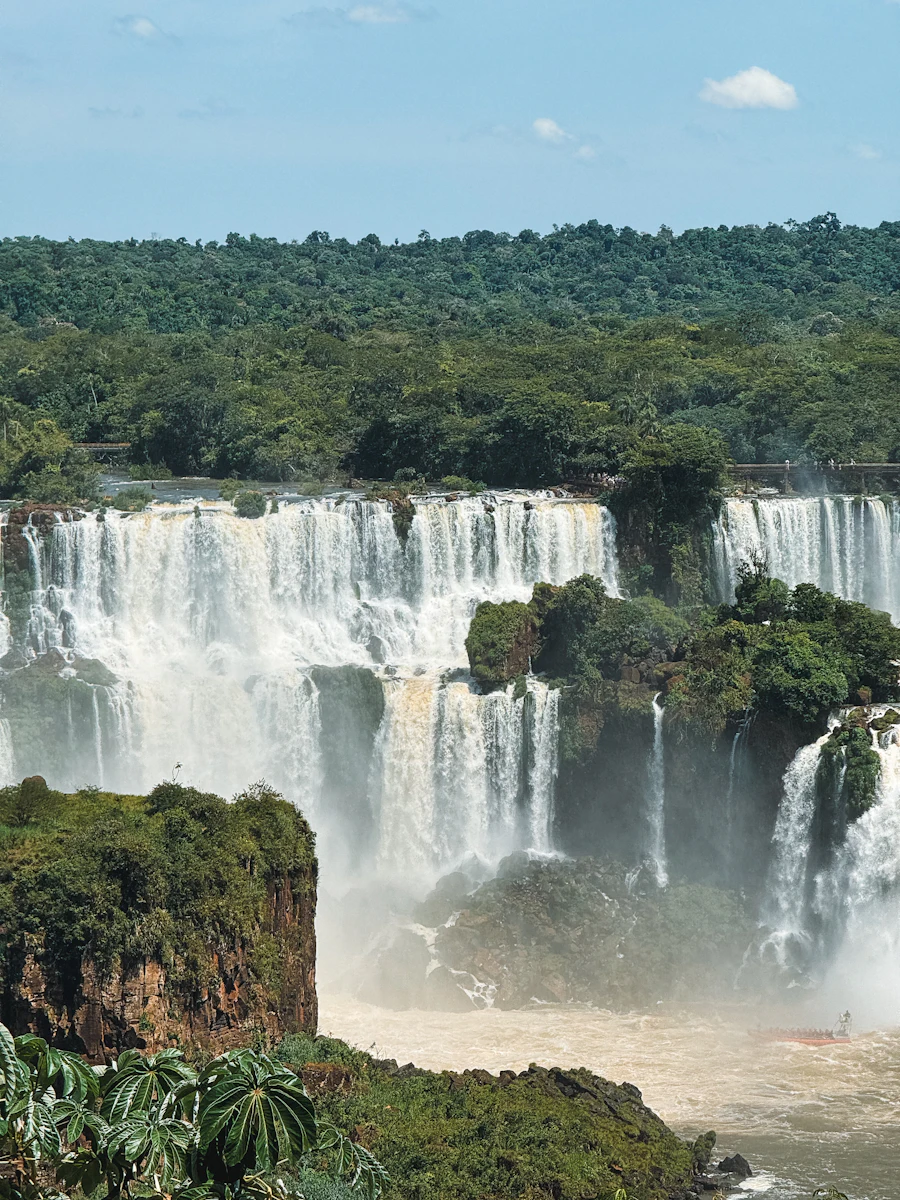 Quedas d’água e natureza em Foz do Iguaçu, Paraná — pacotes 3LG Turismo
