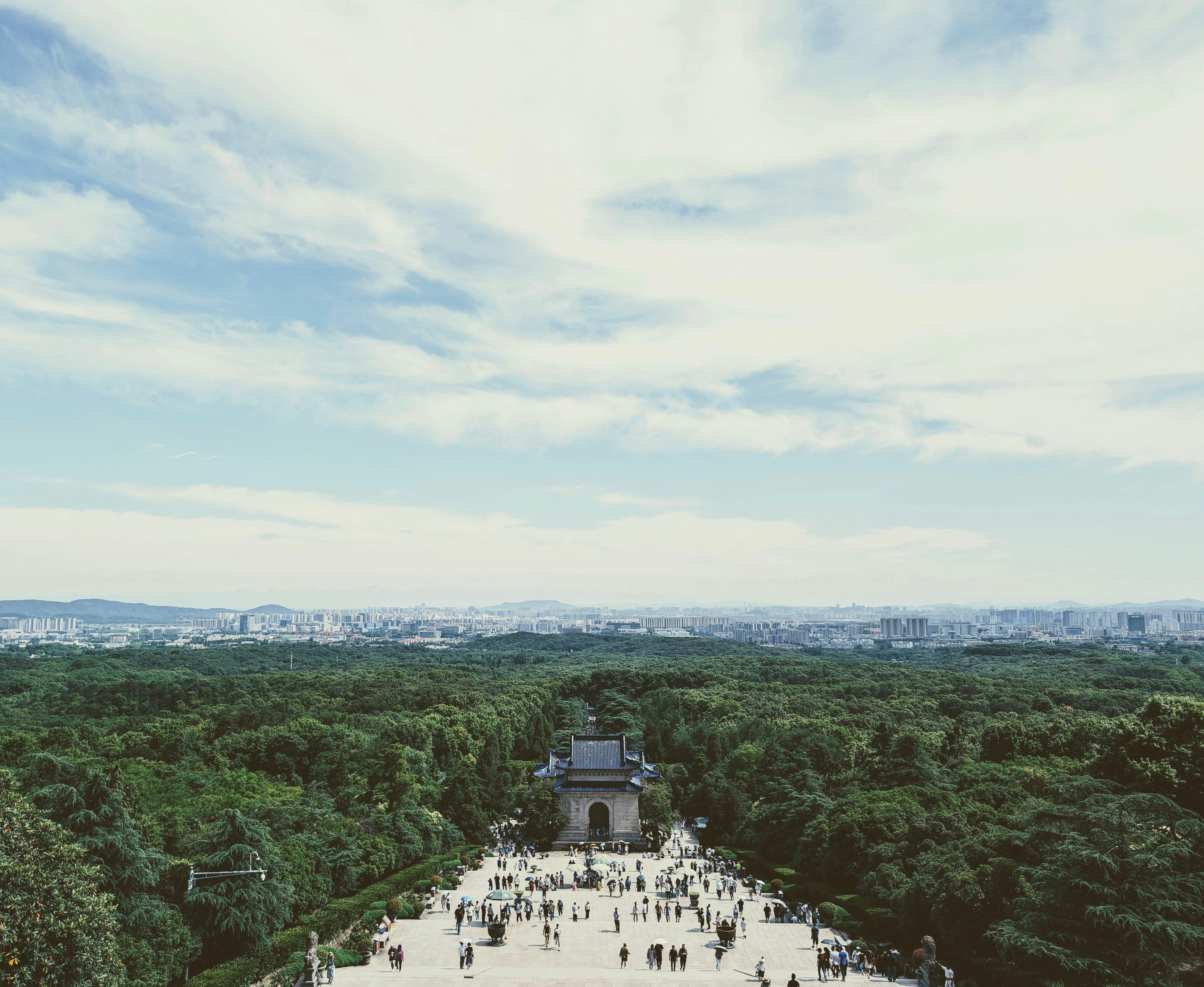 Weather in Minamirinkan: Best Time to Visit (2026)