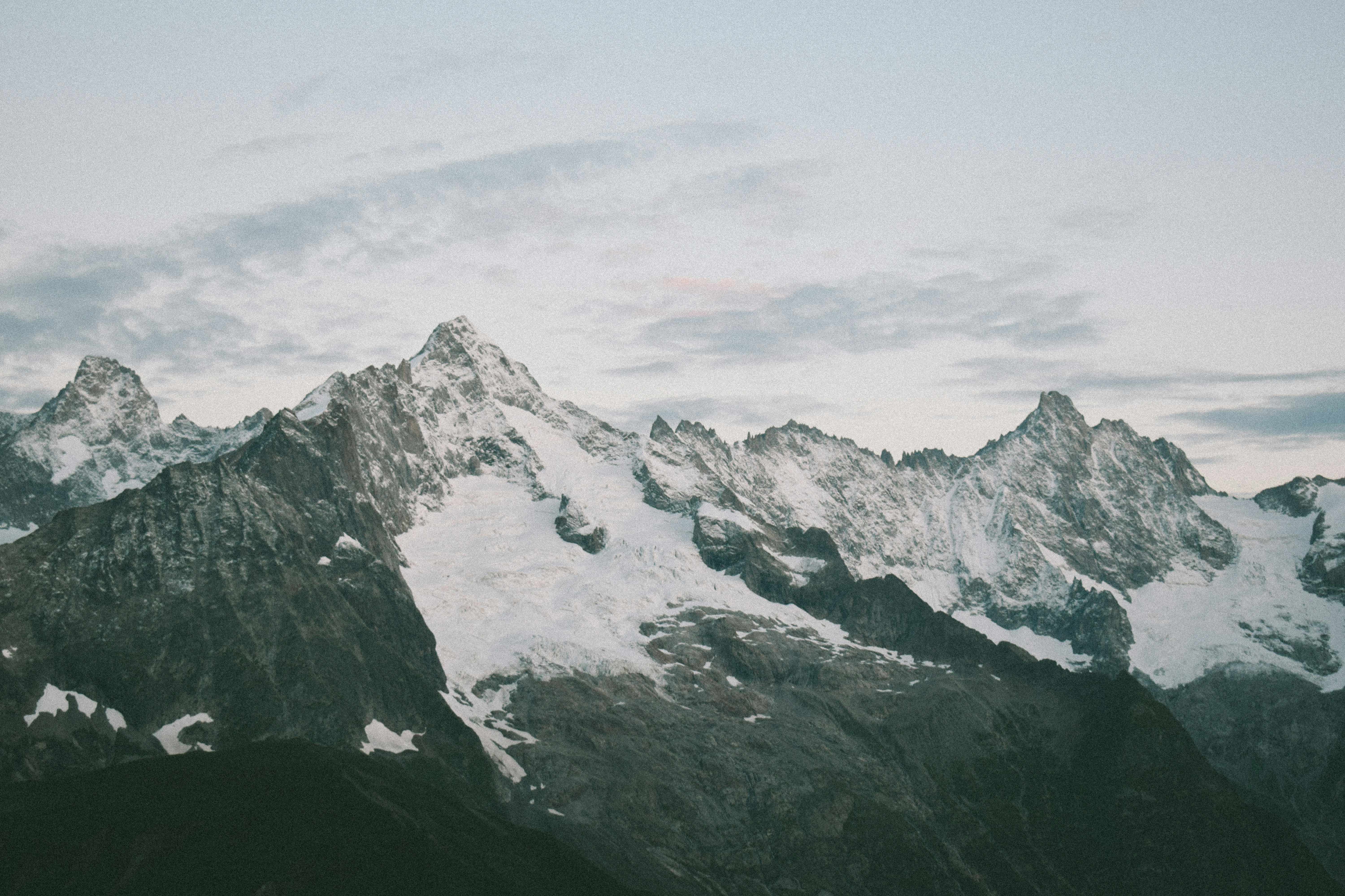 Mountain Aesthetic Pictures | Download Free Images on Unsplash