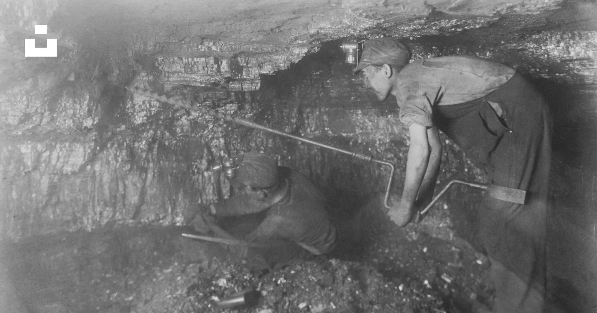 A Black And White Photo Of A Man Digging A Hole Photo Free Grey Image a-black-and-white-photo-of-a-man-digging-a-hole-photo-free-grey-image