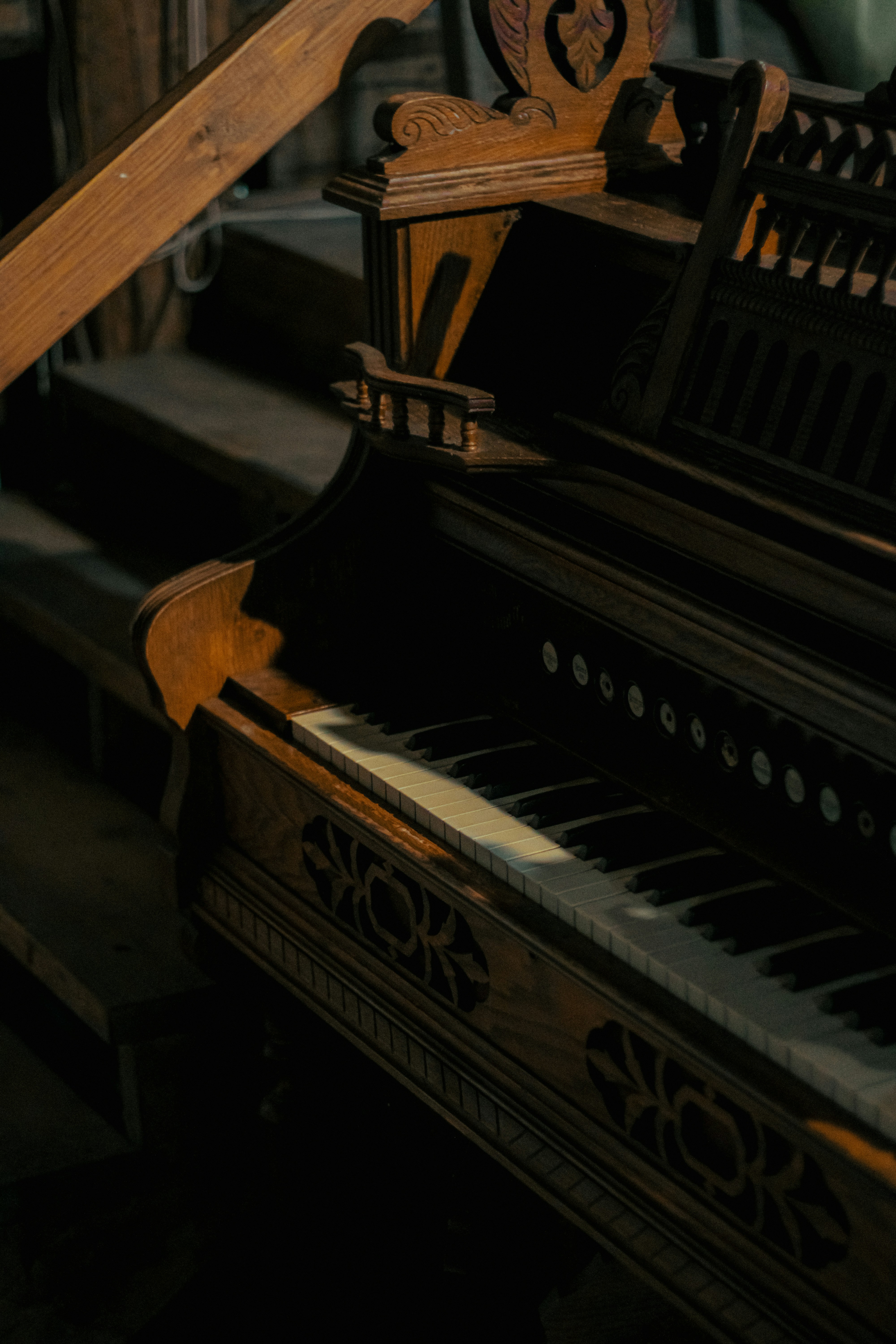 A close up of a piano in a room
