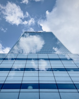 A very tall building with a lot of windows