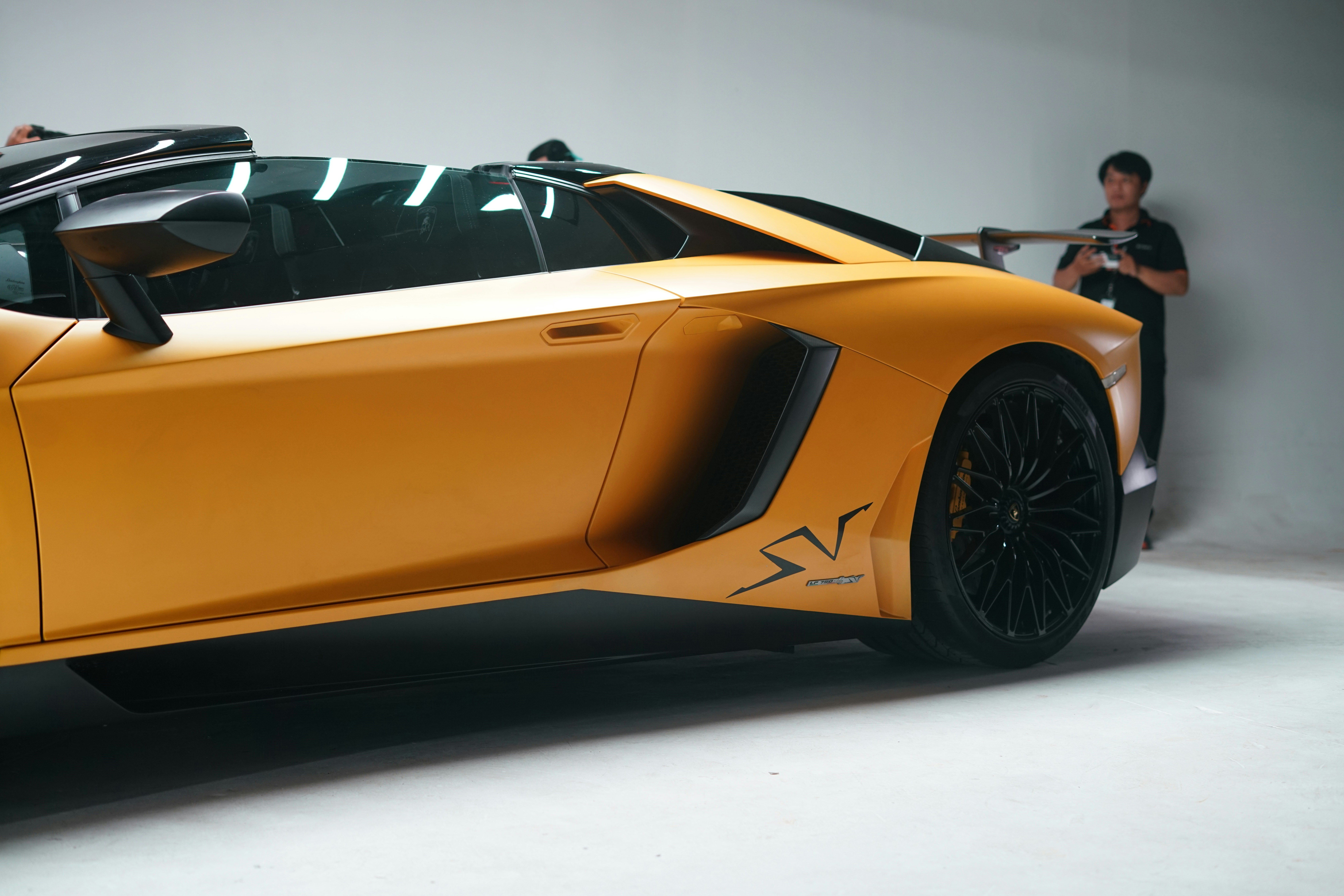 Photo by badcover_corp