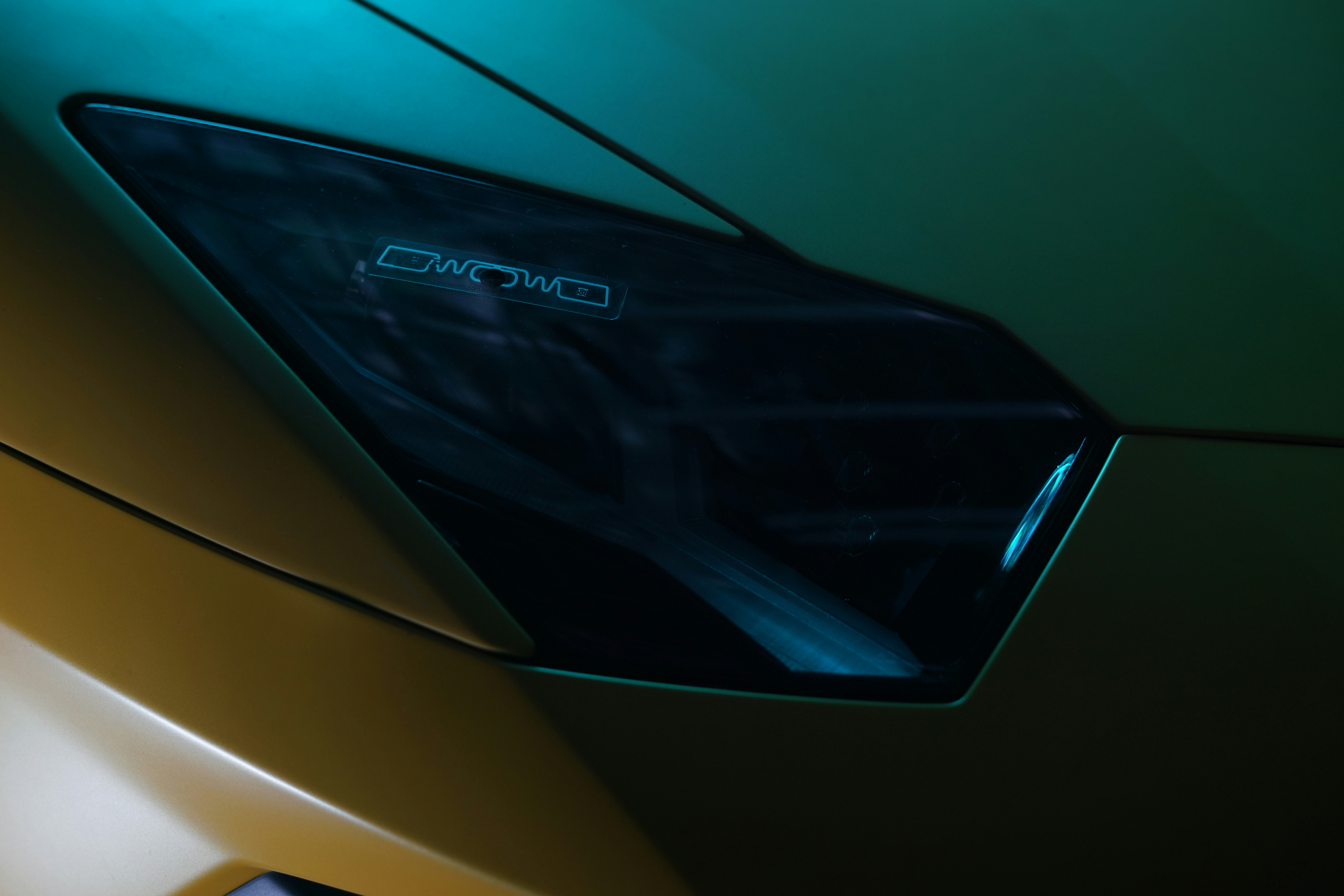 Photo by badcover_corp