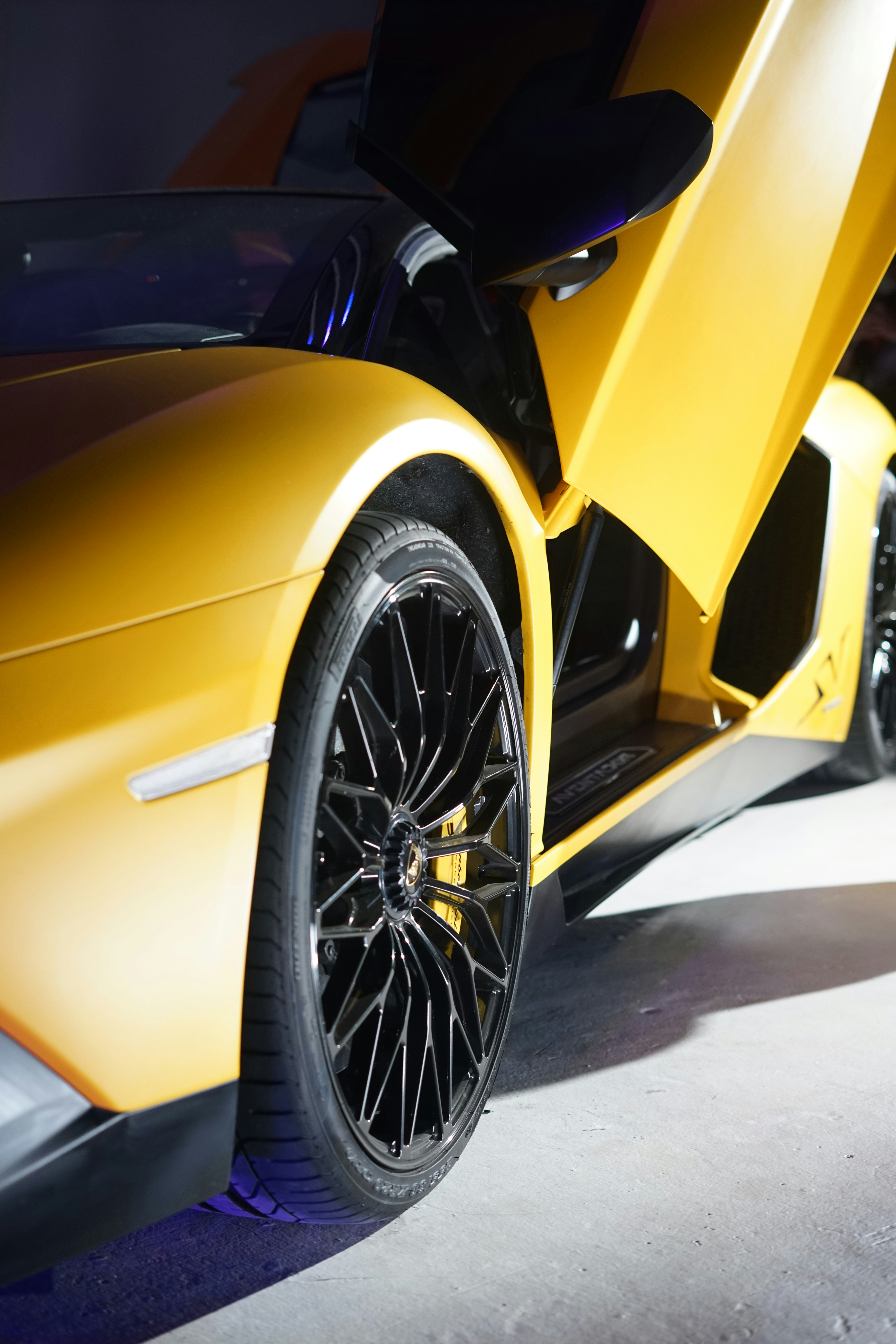 Photo by badcover_corp