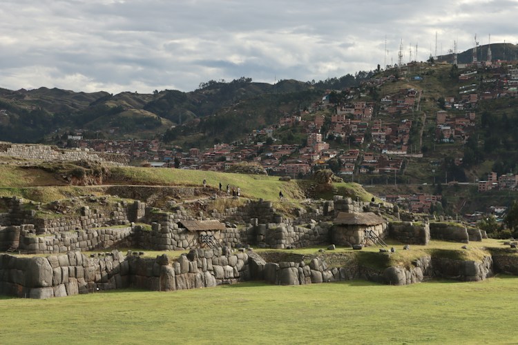 Sacsayhuamán: The Inca Fortress Above Cusco