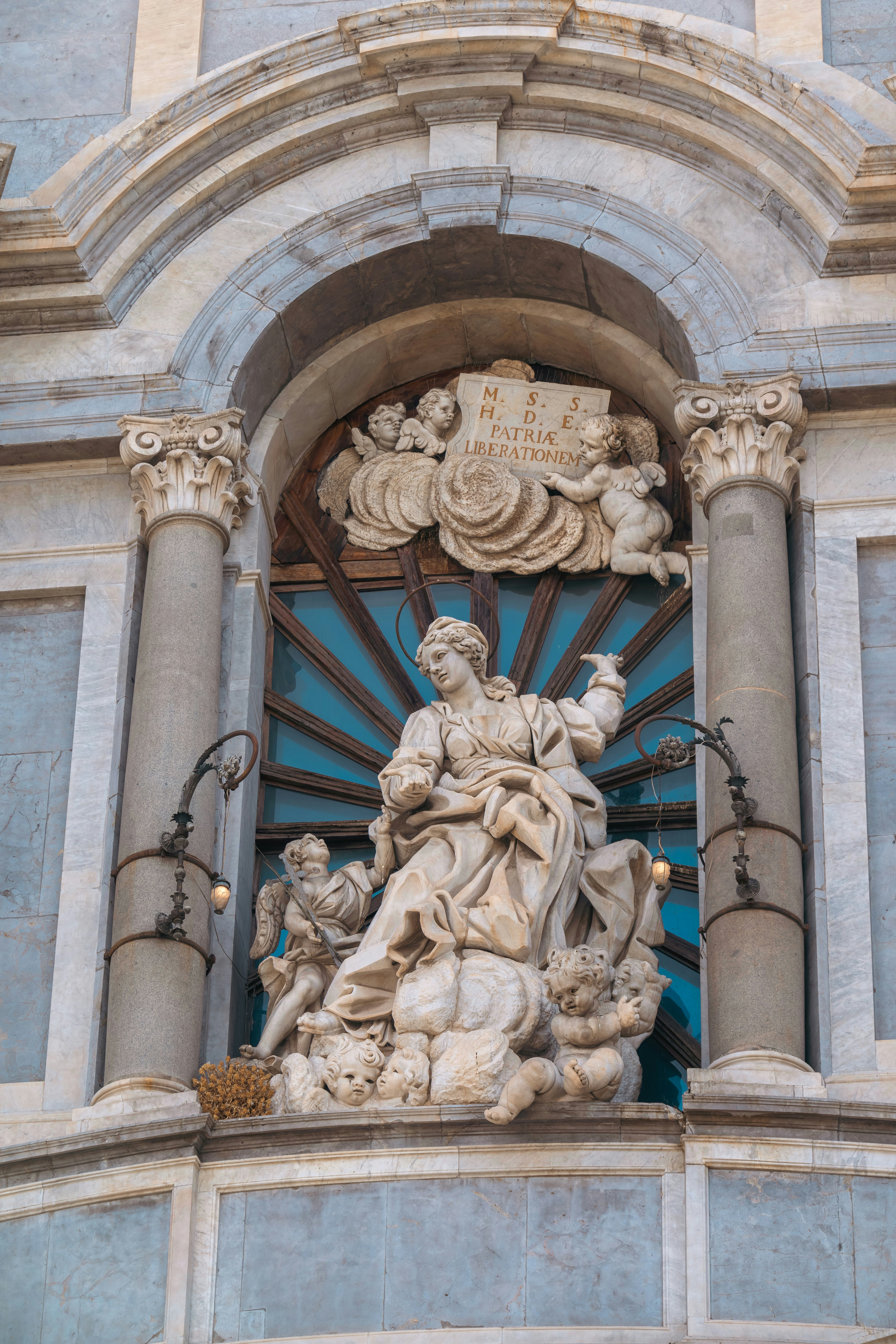 Photo by aronmarinelli