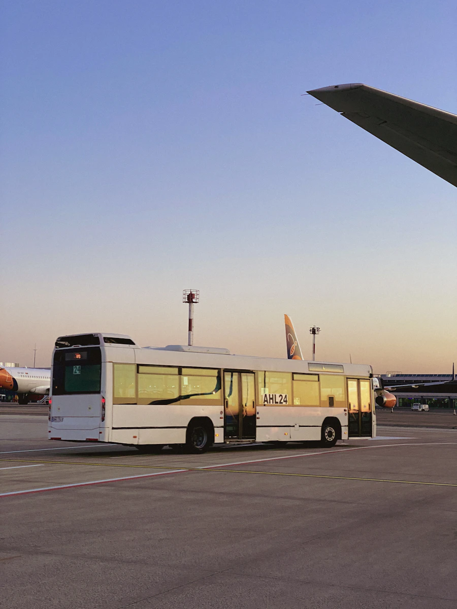 Shuttle-ul FAN Parking la aeroport
