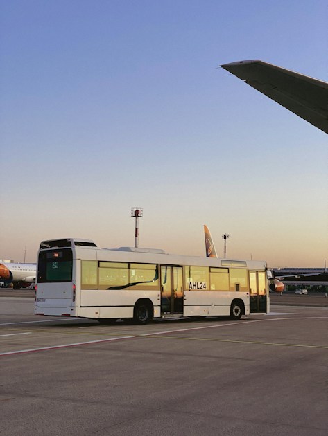 Cheapest Way from Rhodes Airport (2026): Bus, Taxi or Transfer?
