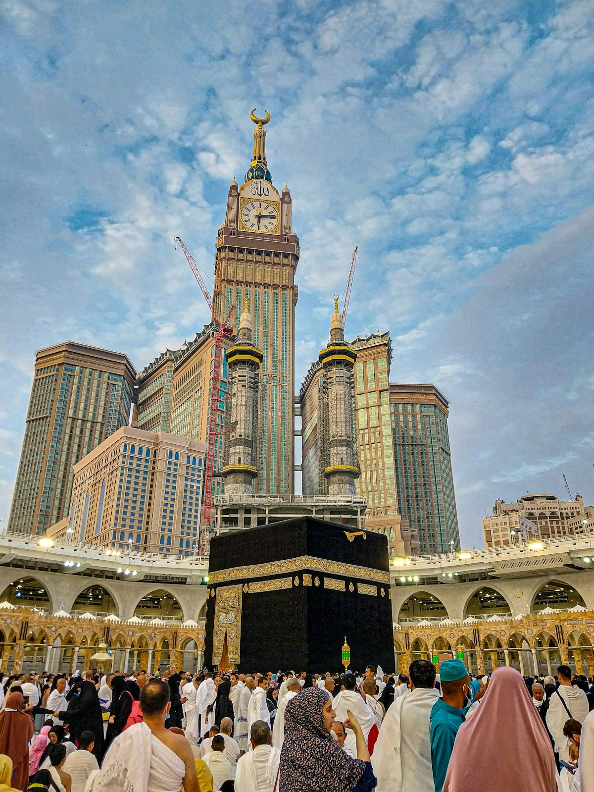 الكعبة المشرفة والمسجد الحرام
