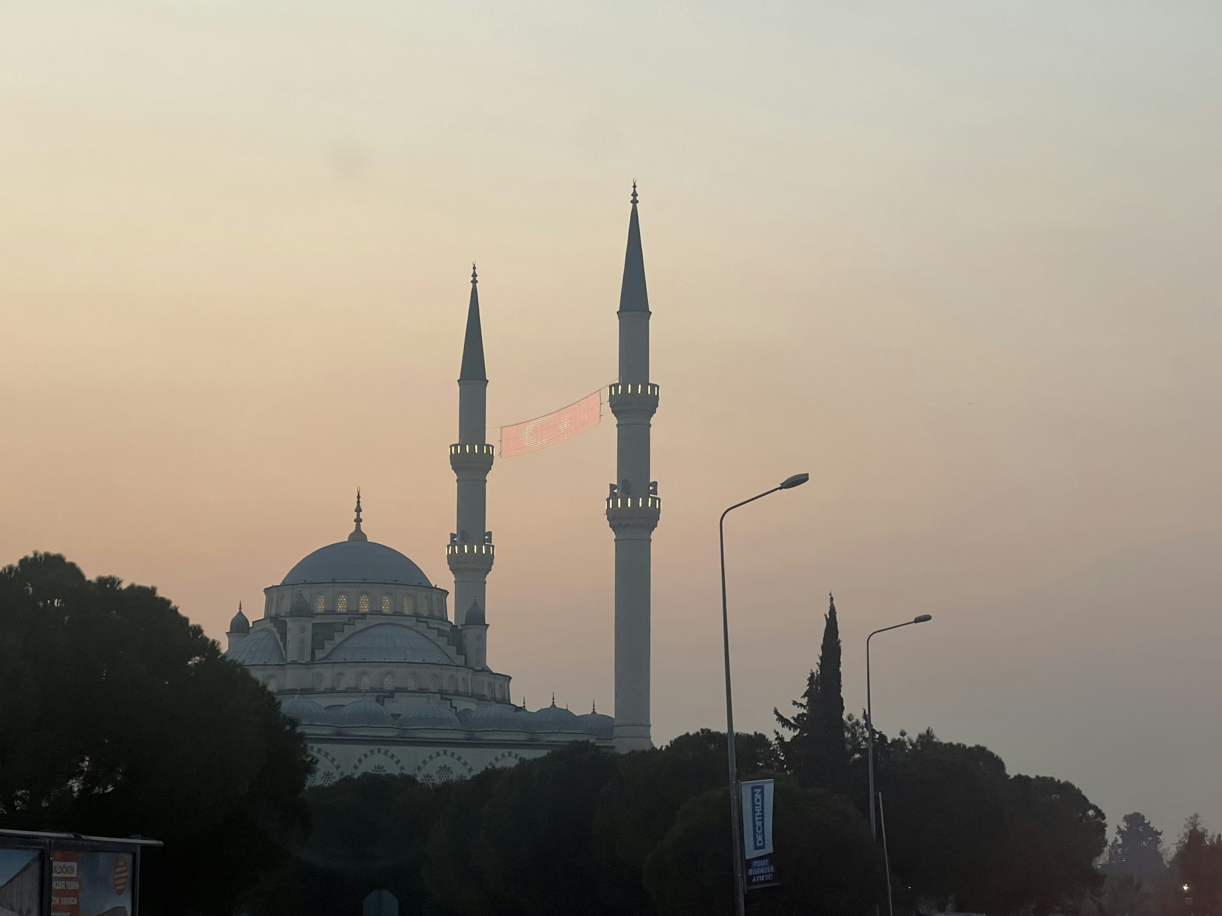 Otoyolda Feci Kaza: 1 Ölü, 1 Yaralı