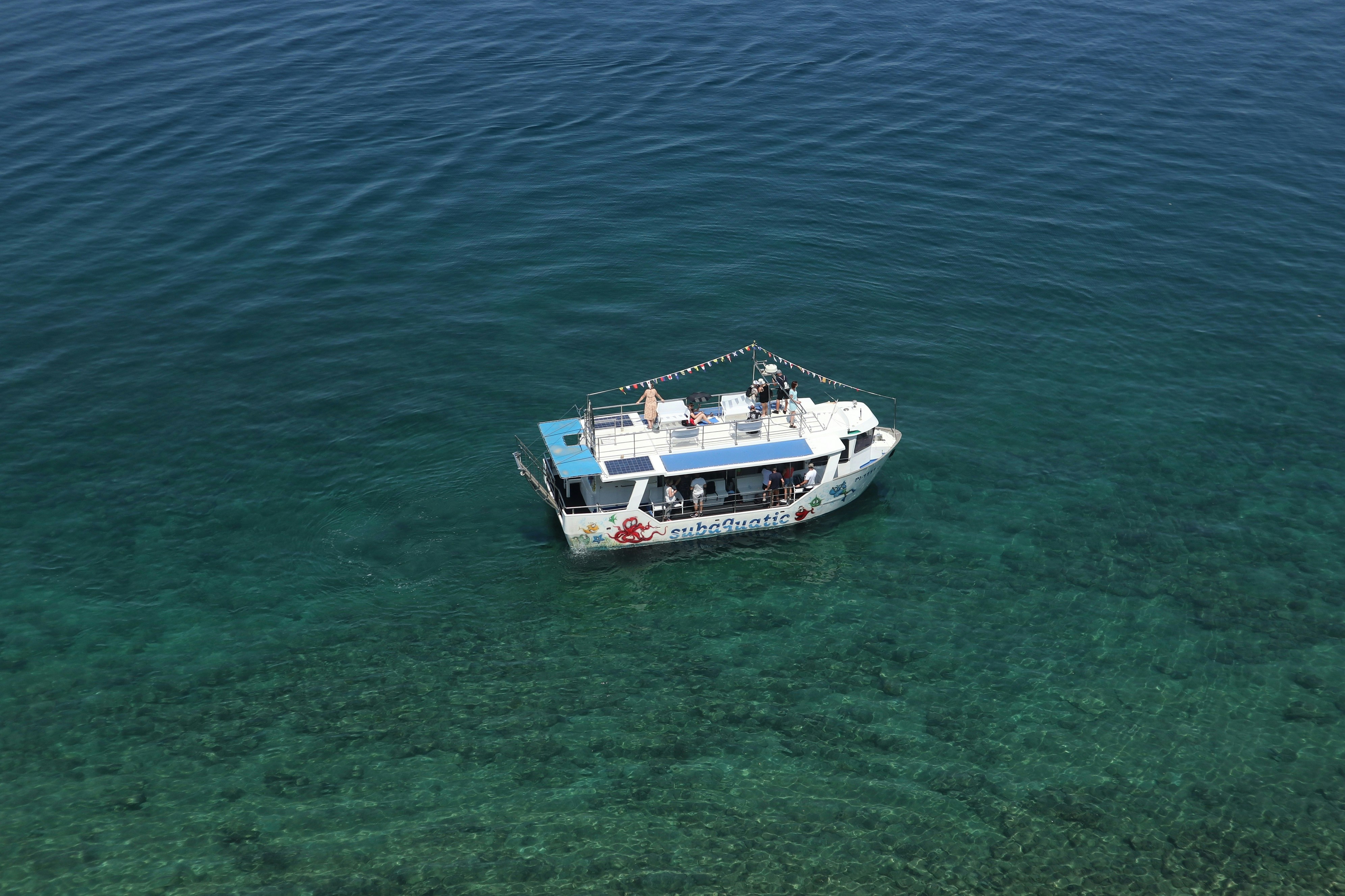 Photo by balint_miko