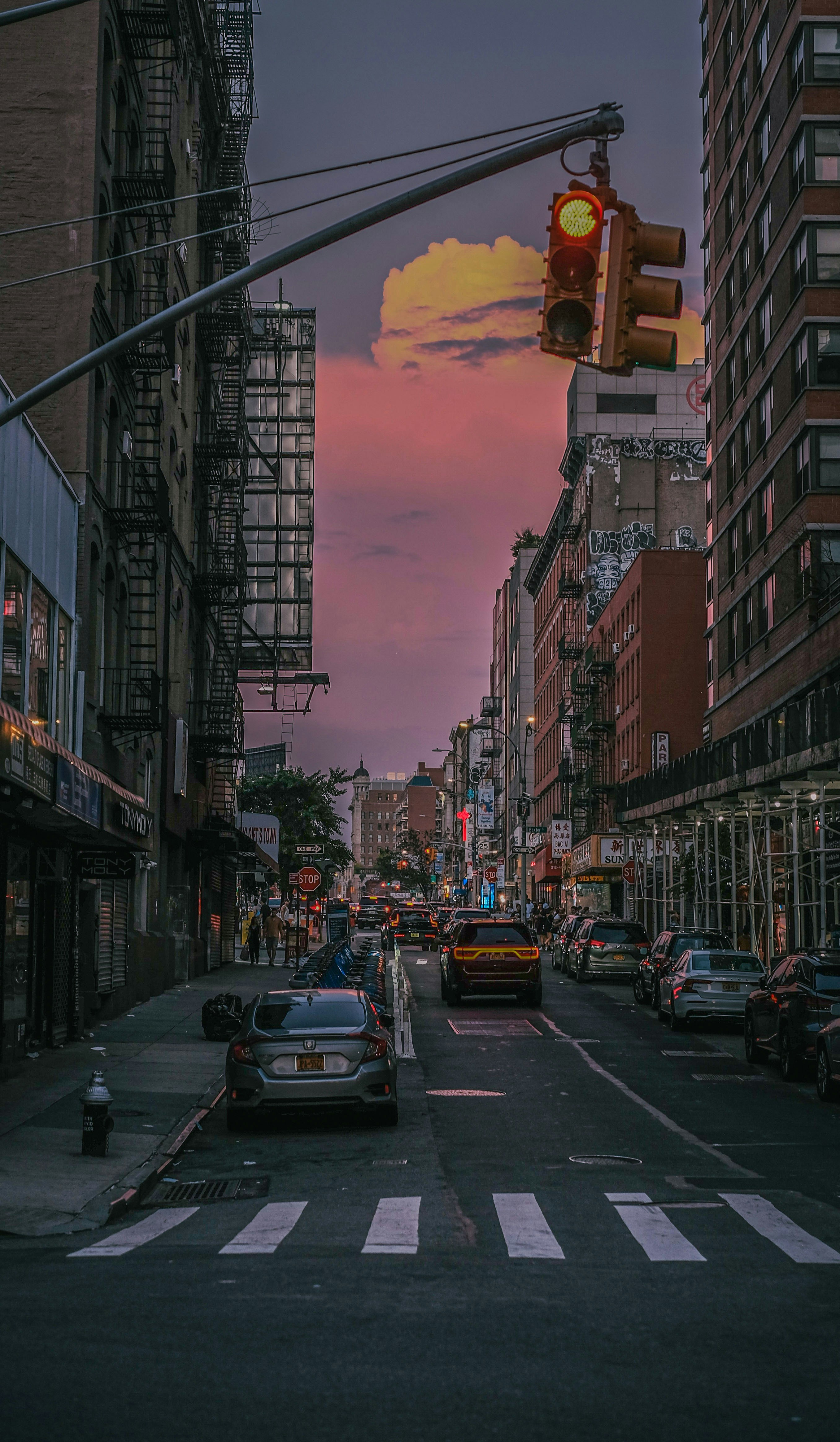 Photo by tylerzhang